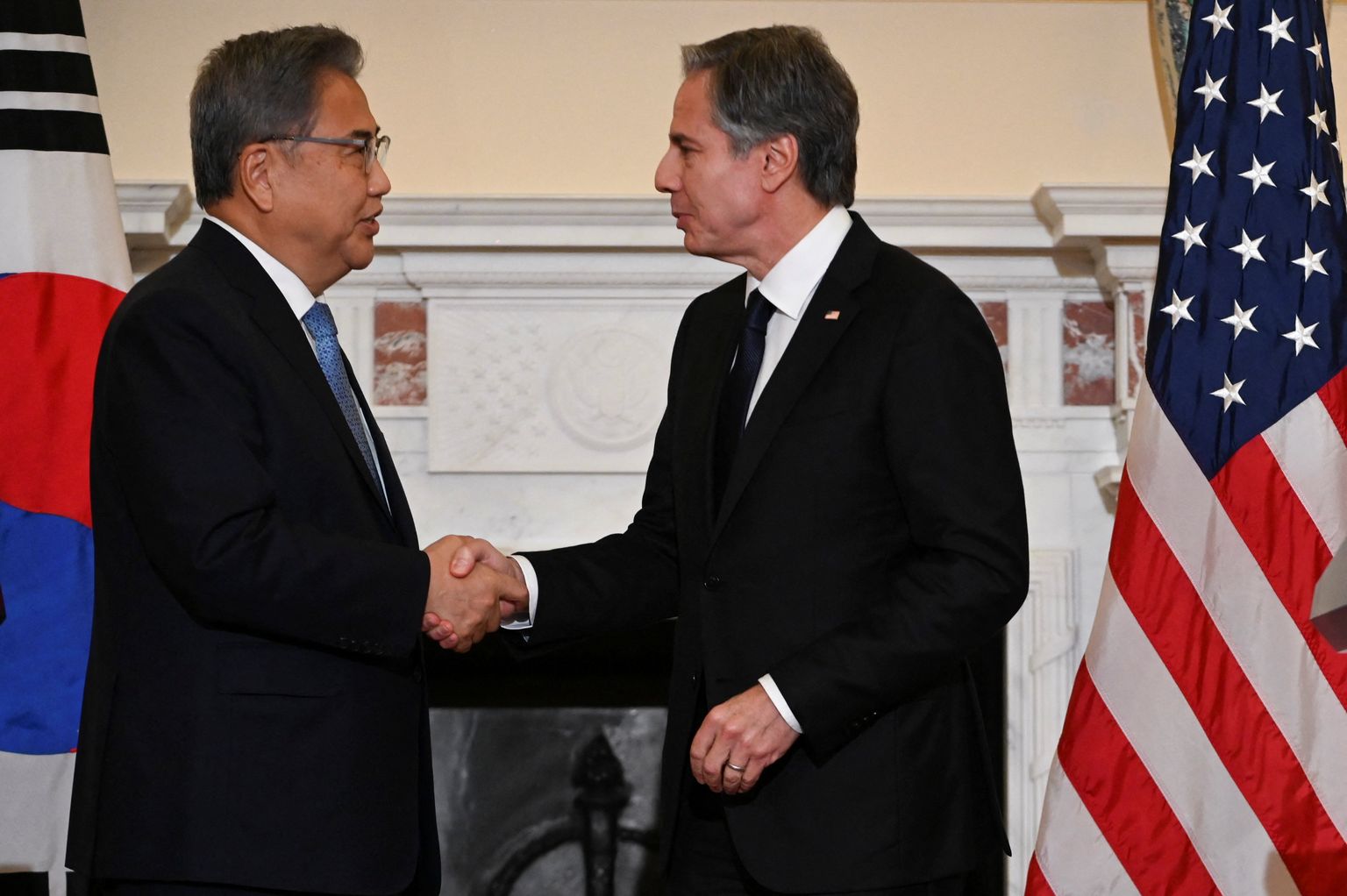 Park Jin ja Antony Blinken.