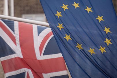 Suurbritannia ja Euroopa Liidu lipud. Foto: Stefan Rousseau / PA Wire / PA Images / Scanpix