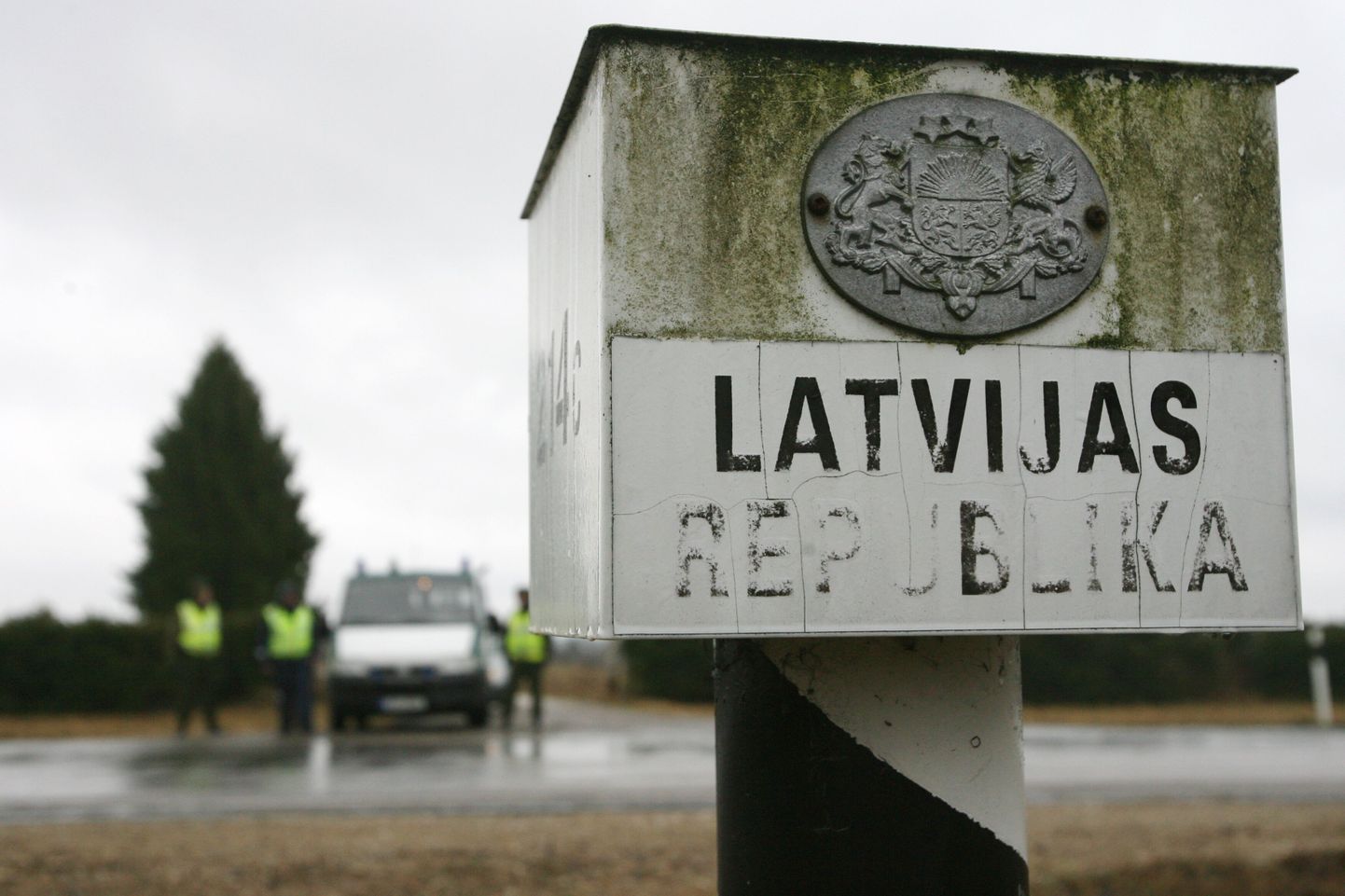 Läti Vabariigi piiritähis Valgamaal.