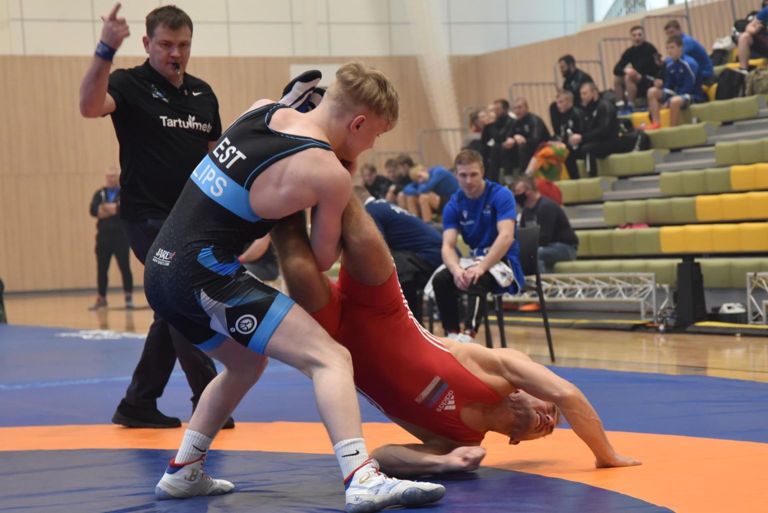 Janar Lipsule, kes kaitses kaaluklassis kuni 61 kg meistritiitlit, pidid konkurendid tihti alt üles vaatama.