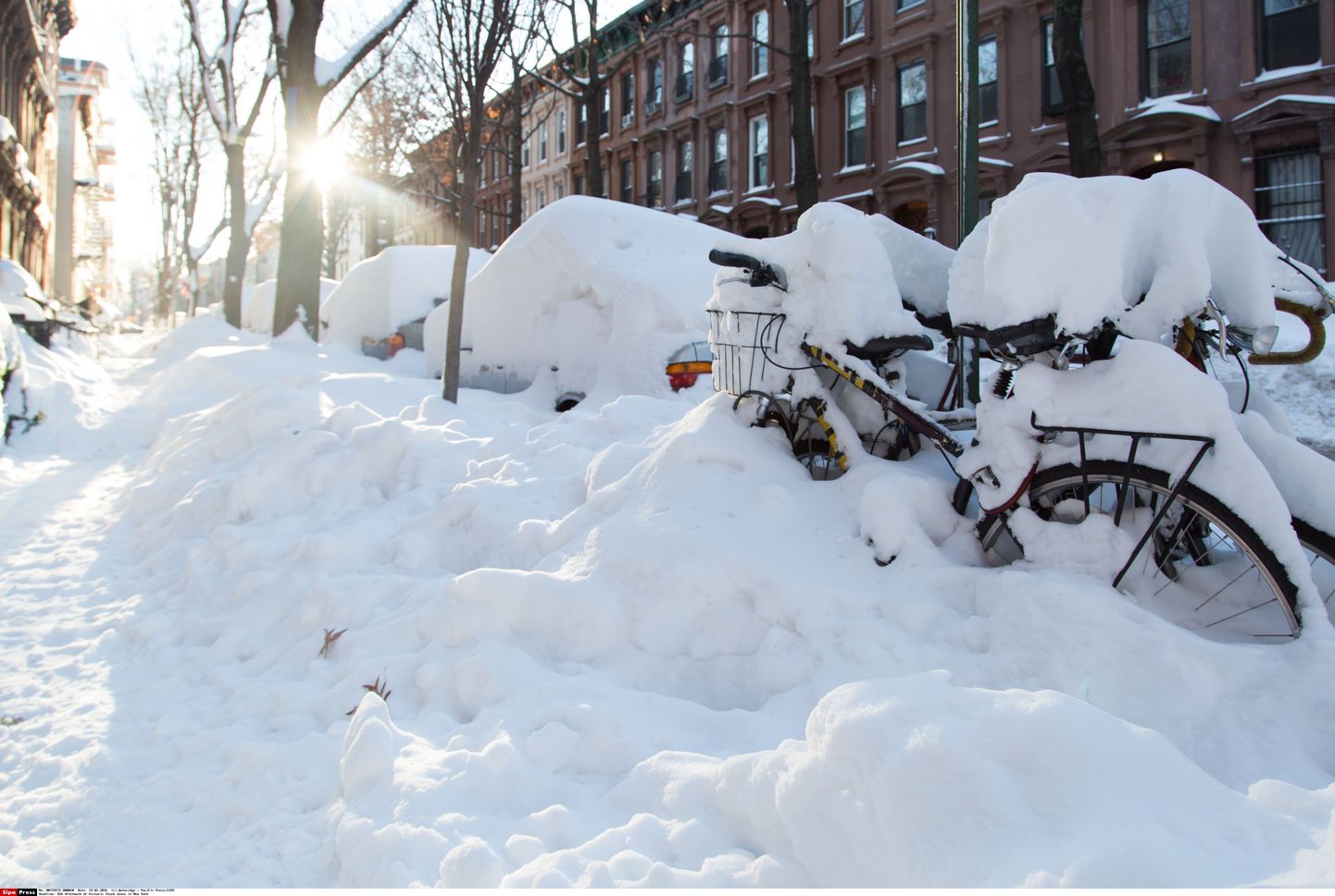 Winter storm Jonas burries New York recorded as the second biggest Snow storm in New York City history. (Photo by Louise Wateridge / Pacific Press)/PACIFICPRESS_1300.0477/Credit:Wateridge / Pacific Press/SIPA/1601251351