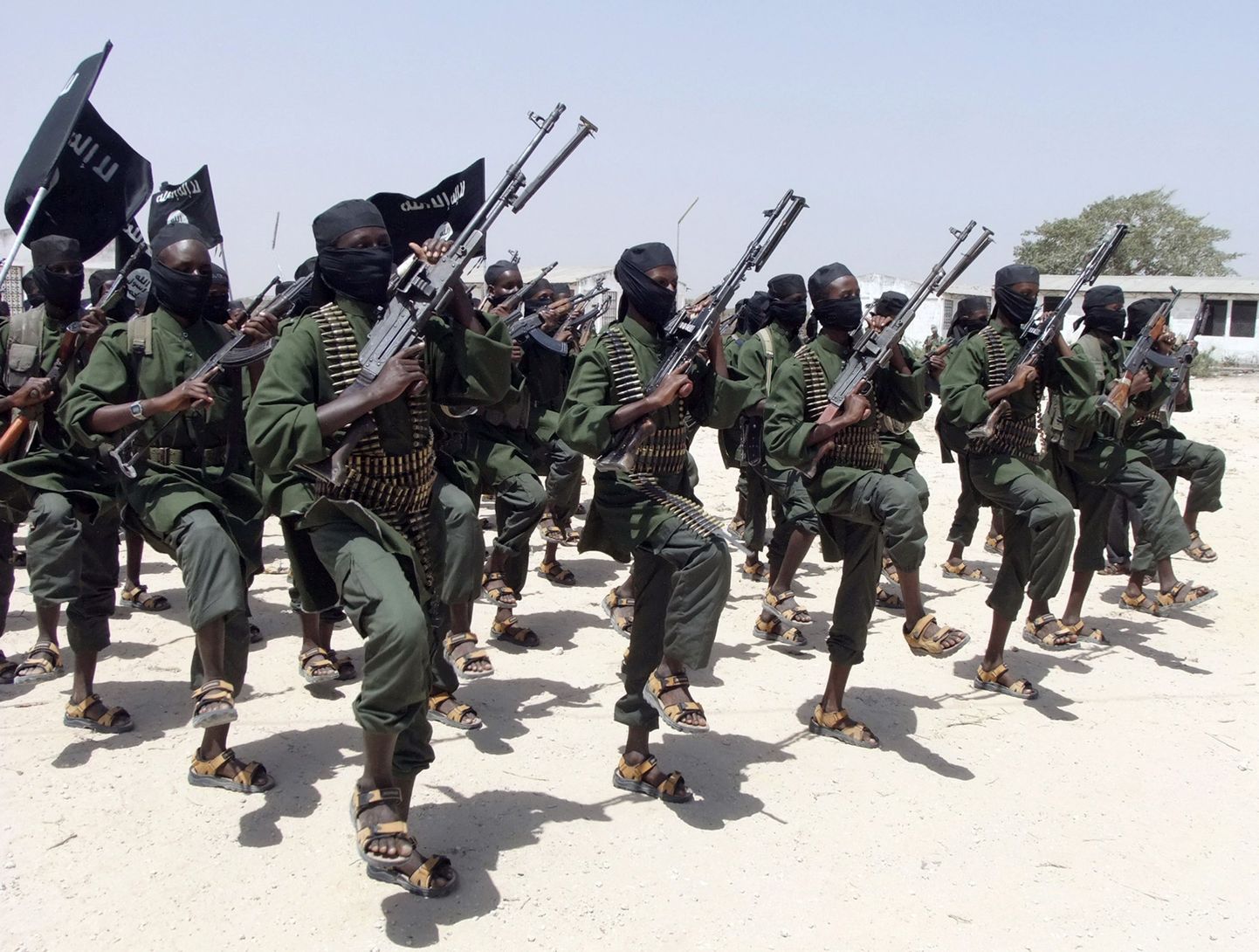 Al-Shabaabi noored võitlejad treeningul