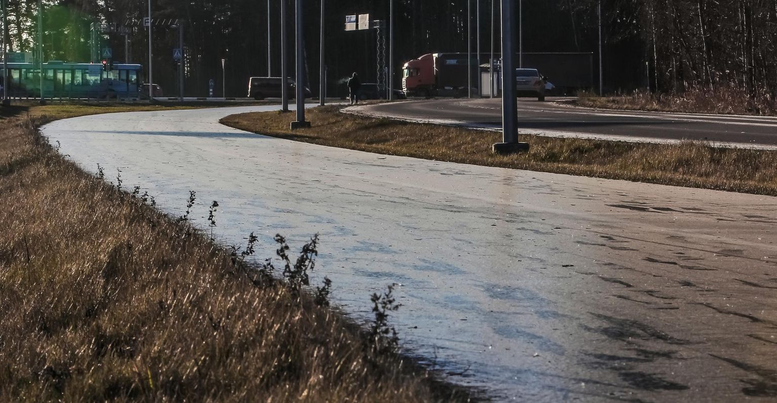 Pärnus alustati libeduse tõrjega öötundidel.
