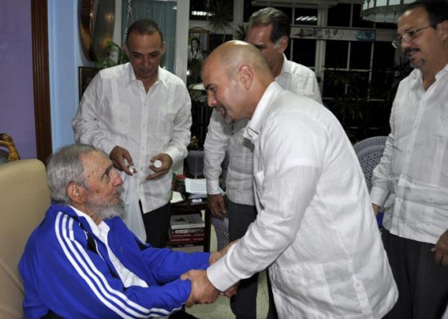 Fidel Castro nn Kuuba viisikuga kohtumas.