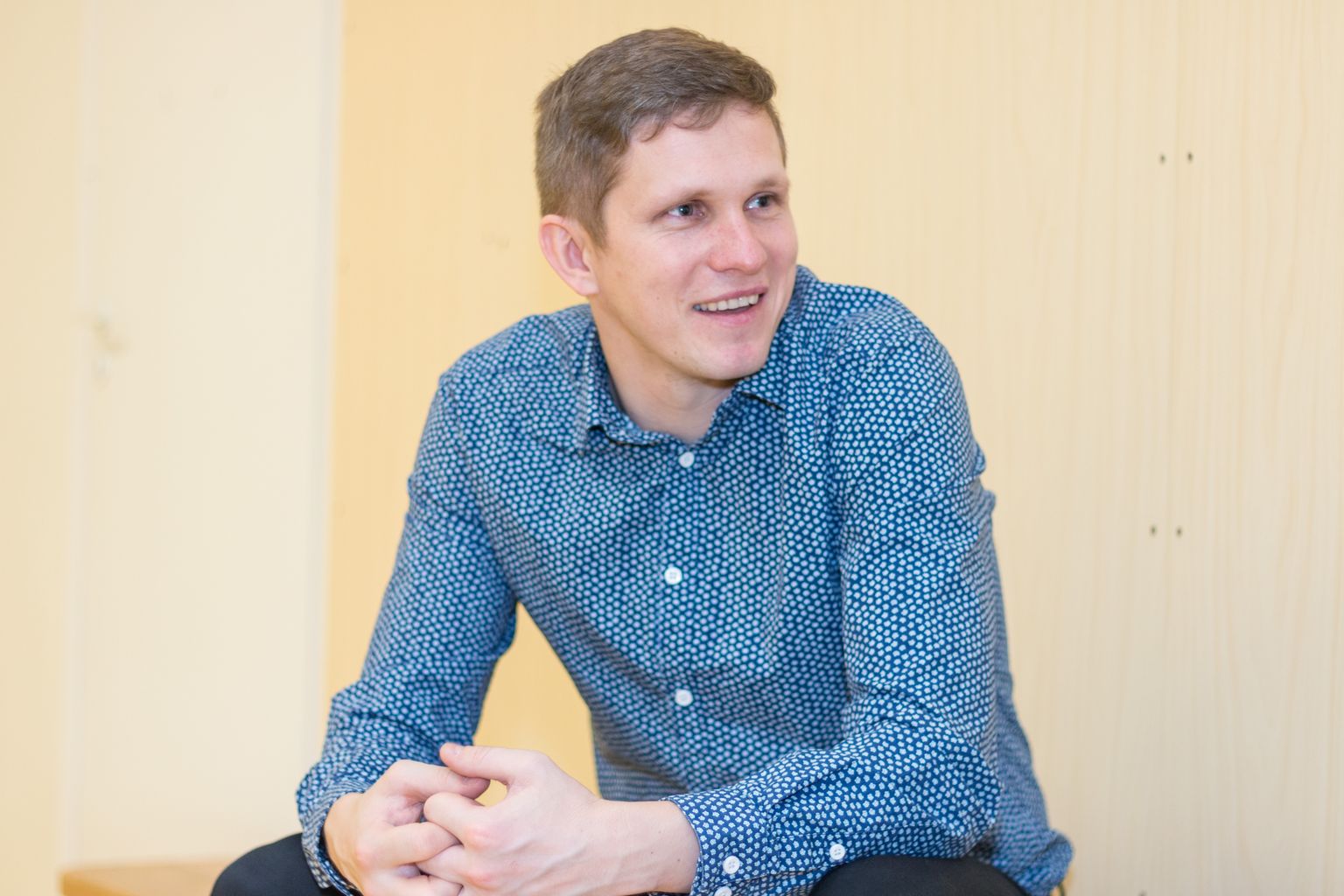 Peo lavastaja ja idee autor on Põlvamaalt Kanepist pärit koreograaf ja Meie Stuudio tantsukooli juht Andre Laine.