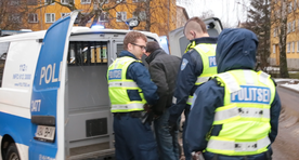 Fotod ja video: turvatöötaja aitas kinni pidada narkojoobe kahtlusega juhi