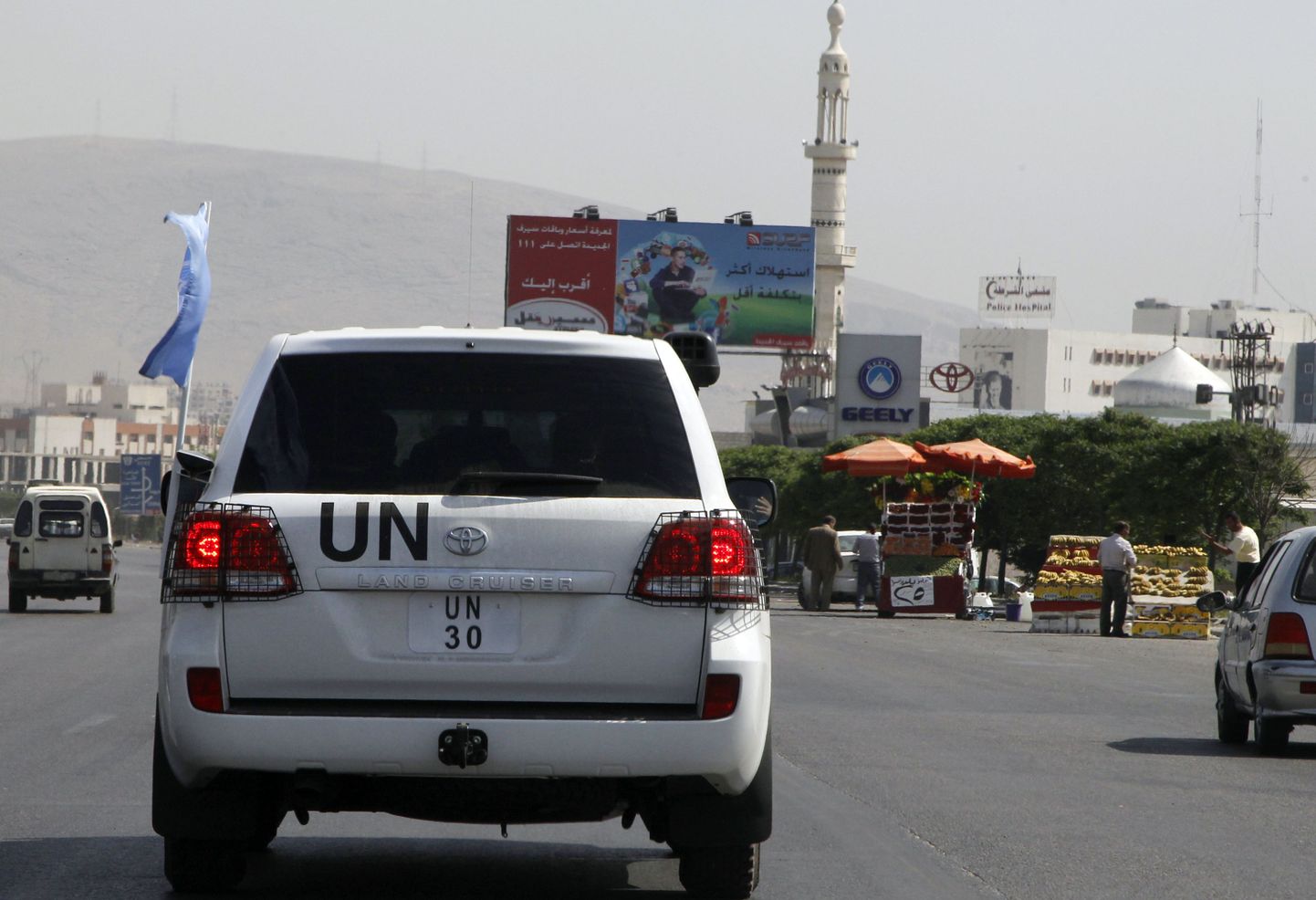 ÜRO kiirendab vaatlejate saatmist Süüriasse