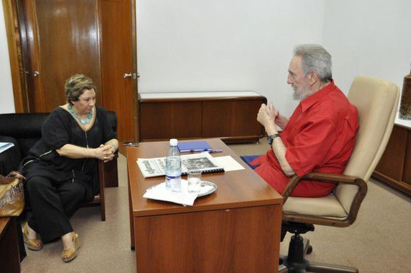 Endine Kuuba liider Fidel Castro andmas intervjuud Mehhiko päevalehe La Jornada ajakirjanikule.
