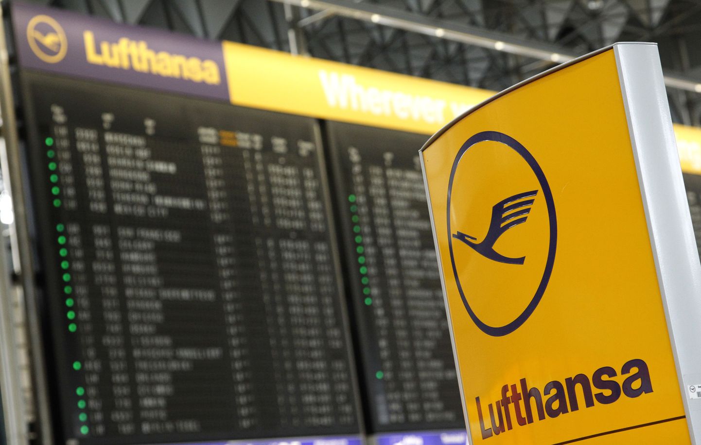 Lufthansa piloodid nõuavad streigiga suuremat palka.