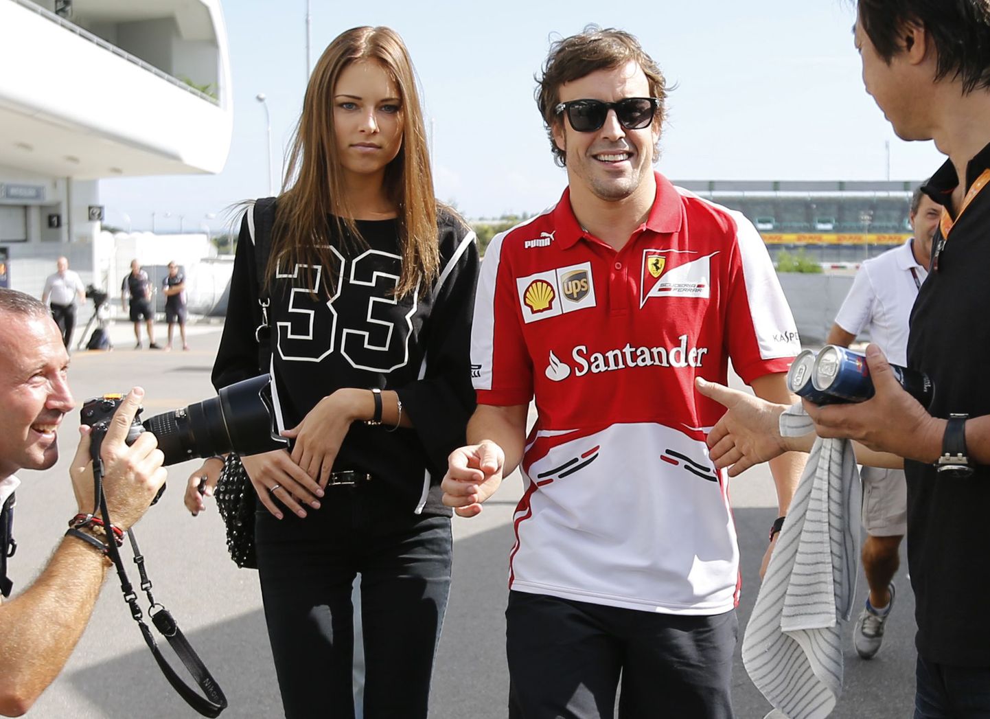 Fernando Alonso koos endise kallima Daša Kapustinaga.