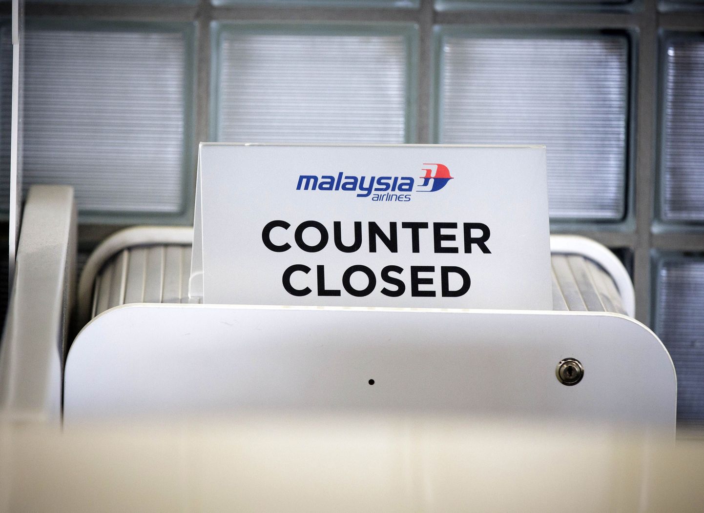 Malaysia Airlines kassa Schipholi lennujaamas ütleb, et see on suletud