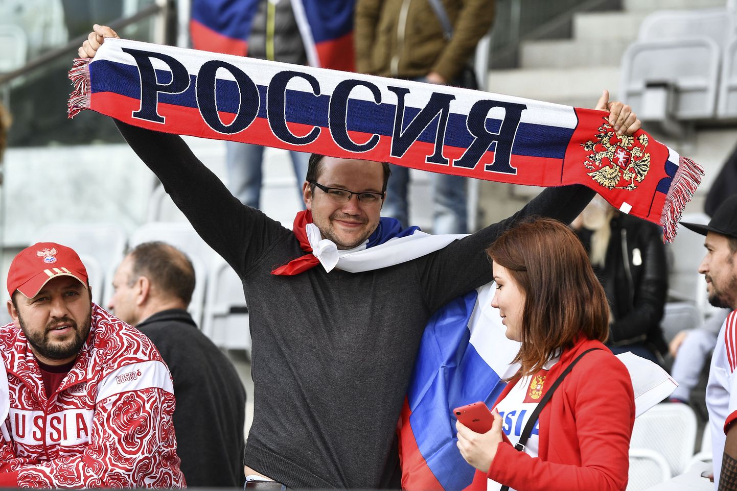Болельщики сборной России на матче с командой Чехии.