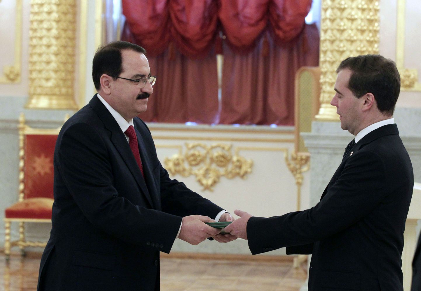 Riad Haddad(vasakul) toonase presidendi Dmitri Medvedeviga