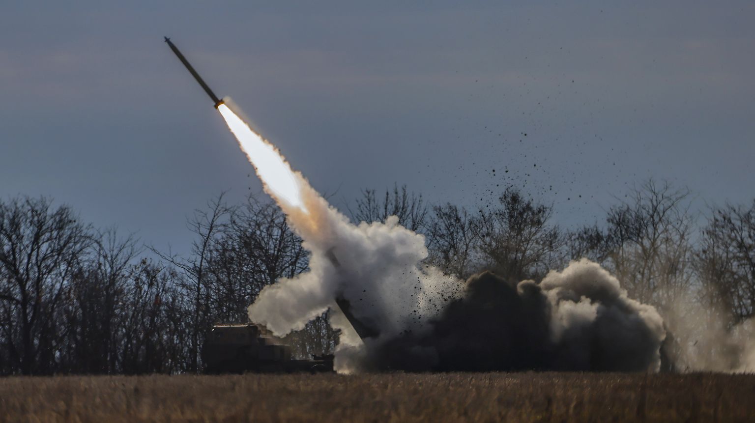Ukraina armee HIMARS andmas tuld rindejoone lähedal Põhja-Hersoni oblastis 5. novembril.