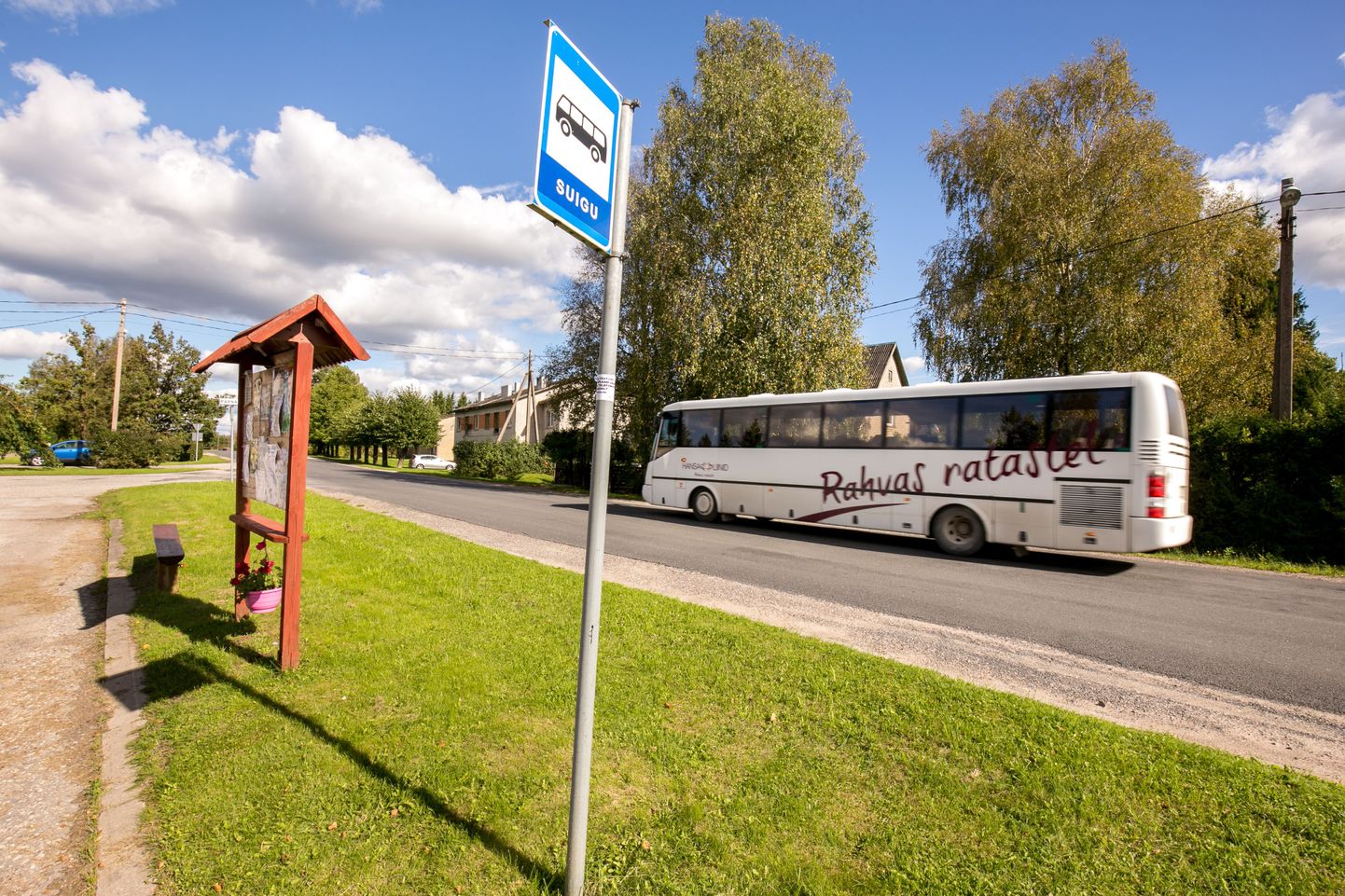 Augusti esimesest päevast läksid Pärnu maabussid linna ühissõidukite kombel üle uue piletisüsteemi kassaaparaatidele.