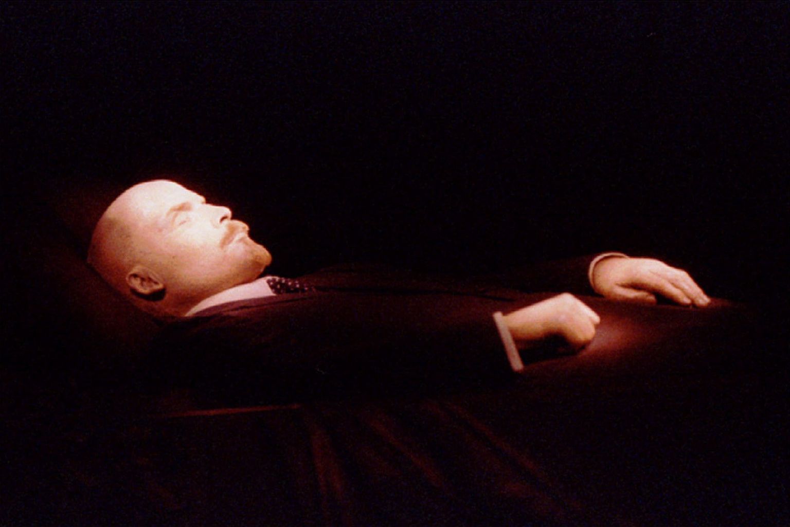 Vladimir Lenini surnukeha Punase väljaku mausoleumis 1993. aastal.