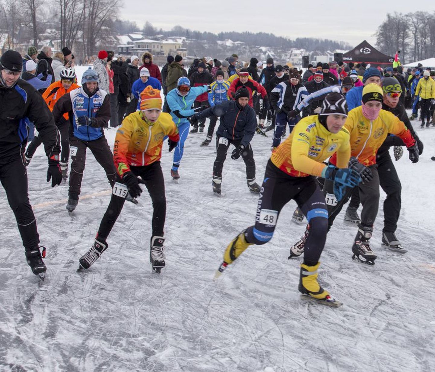 Rattaklubi plaanib seitsmenda Mulgi uisumaratoni Viljandi järvel pidada 29. jaanuaril. Pilt on tehtud eelmise aasta võistluselt.