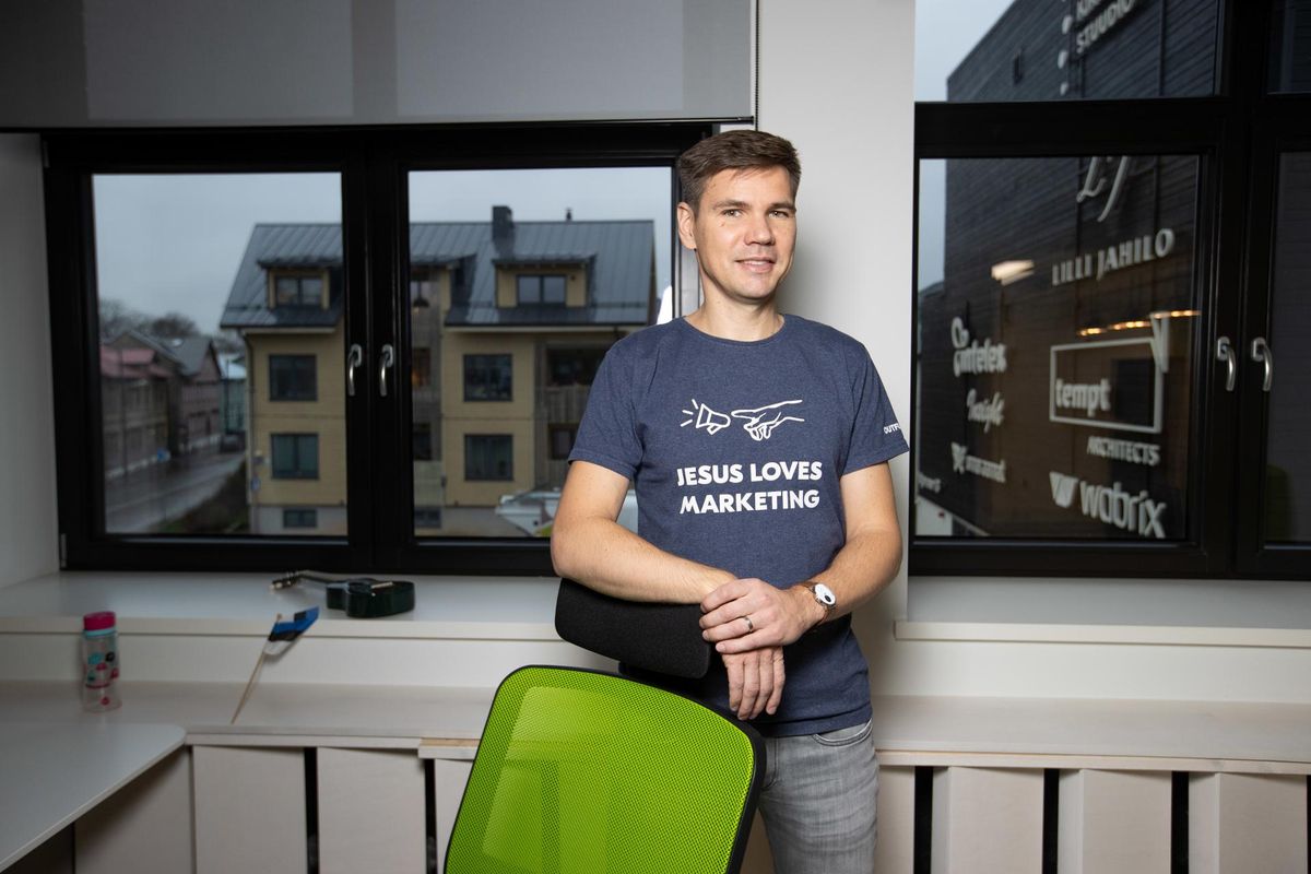 Pipedrive'i endine turundusjuht Andrus Purde oma nüüdse ettevõtte, turundustarkvara loova Outfunneli kontoris Tallinnas.