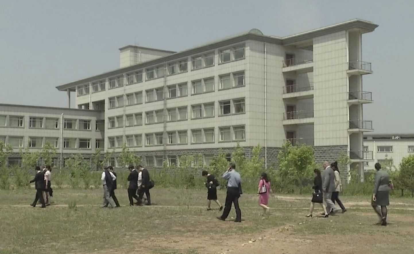 Pyongyangi teadus- ja tehnoloogiaülikool, kus töötasid nii kinnipeetud Kim Hak Song kui Kim Sang-duk.