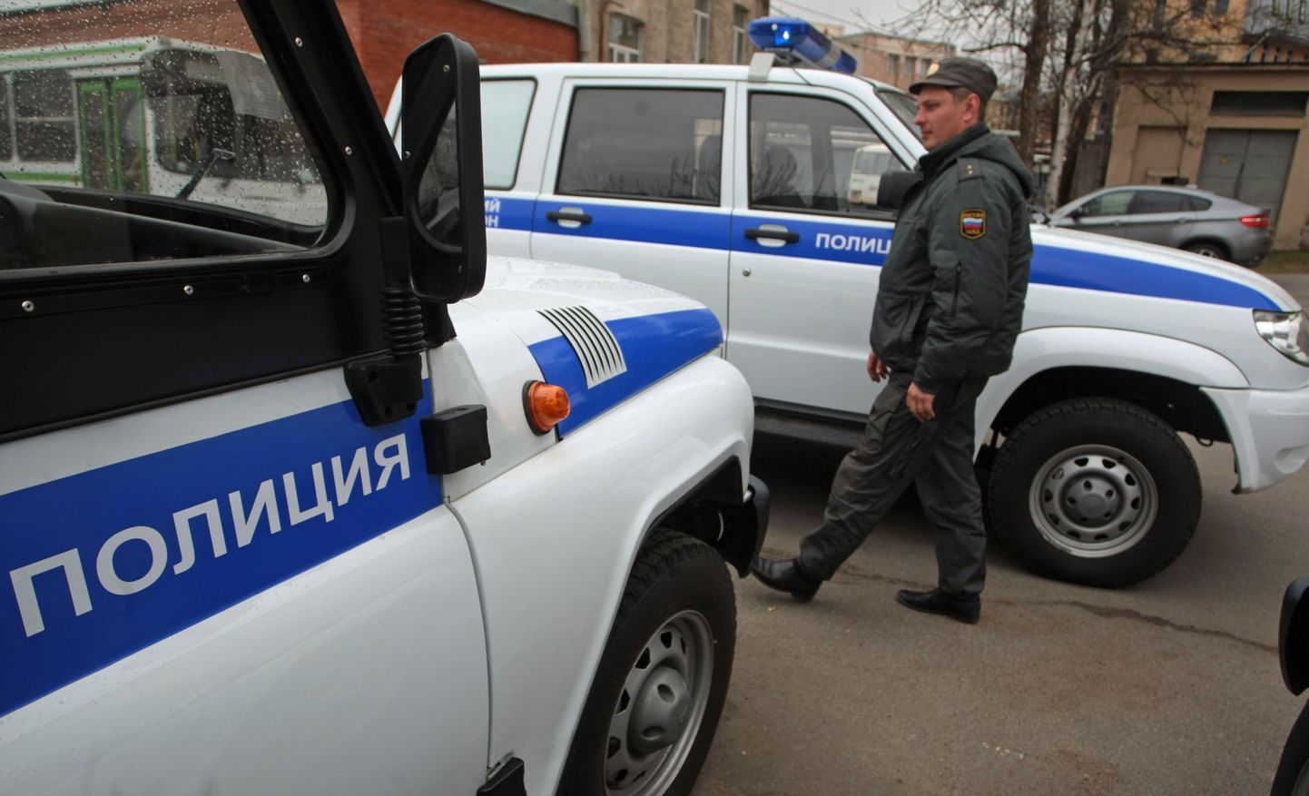 Полицейские машины в России