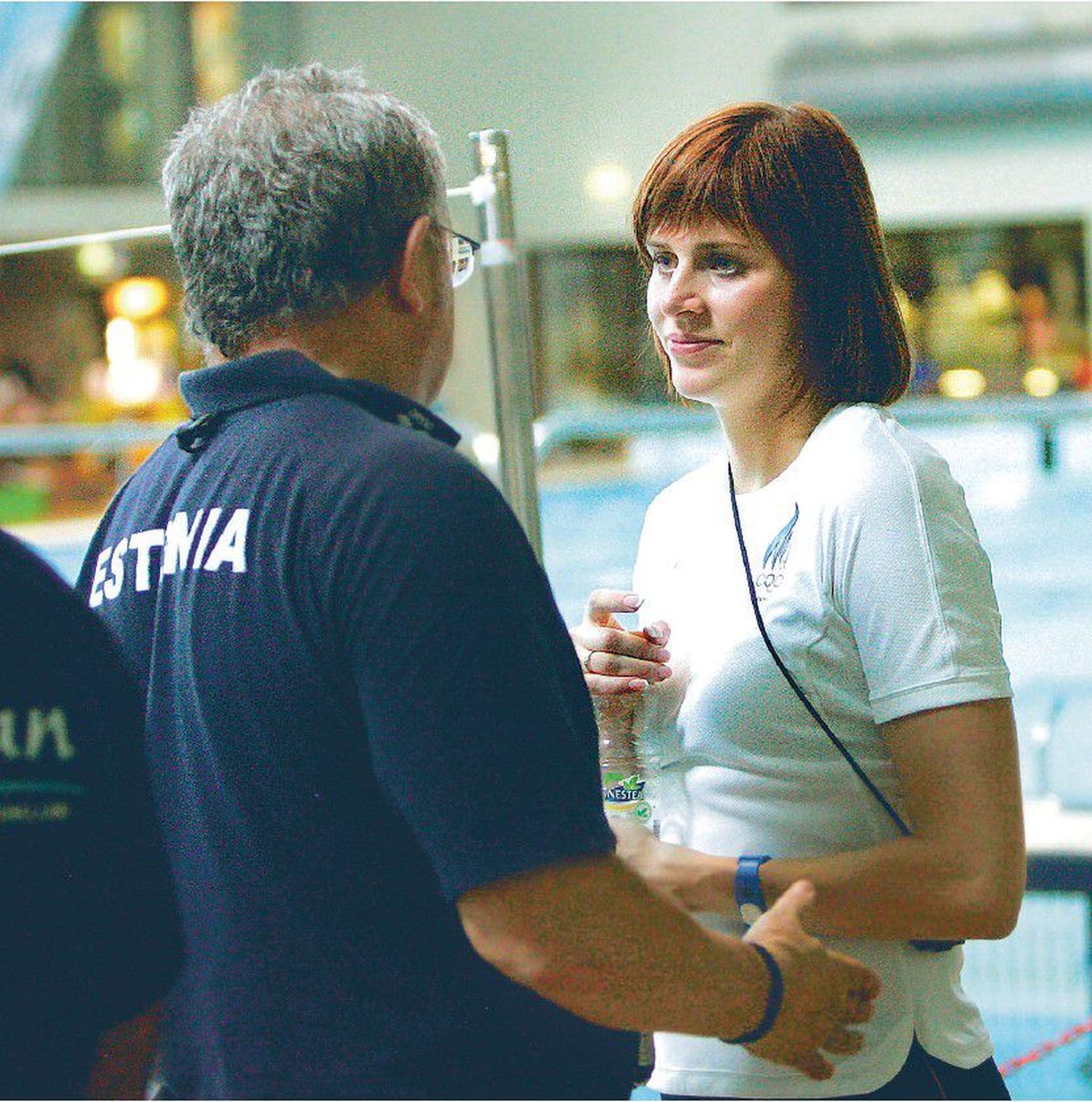 Eesti ujumiskoondise peatreener Tõnu Meijel pidas 25-aastase Elina Partõkaga eile maha tõsise vestluse. Tippspordis jätkamise otsuse saab langetada aga vaid piiga ise. Mitte keegi teine seda tema eest ei tee.