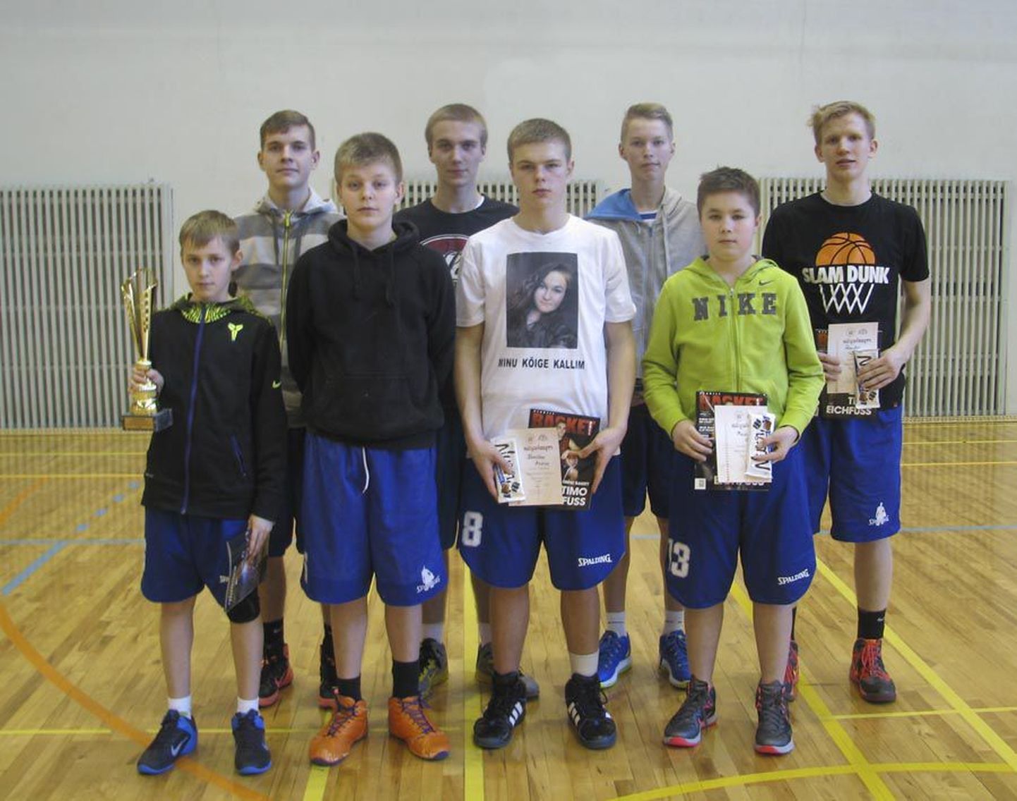 Kolga-Jaani poisid tõestasid, et nende koolis on väga head korvpallurid.