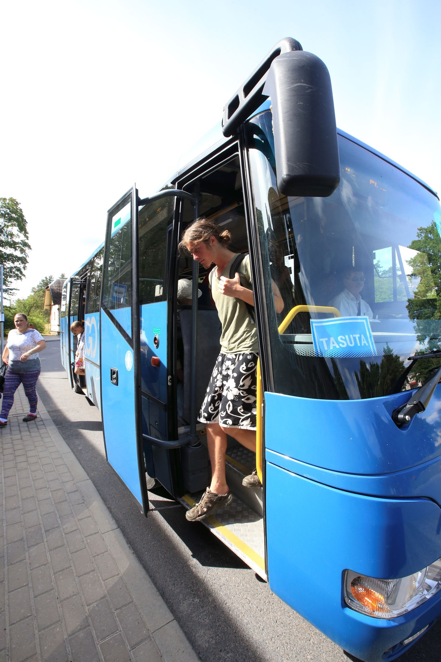 Põhja-Eesti Ühistranspordikeskus saatis majandus- ja kommunikatsiooniministeeriumile kirja, milles tutvustab oma plaani minna 1. aprillist Rapla, Lääne ja Lääne-Viru maakonnaliinidega üle tsoonipõhisele piletisüsteemile. Foto on illustratiivne.
