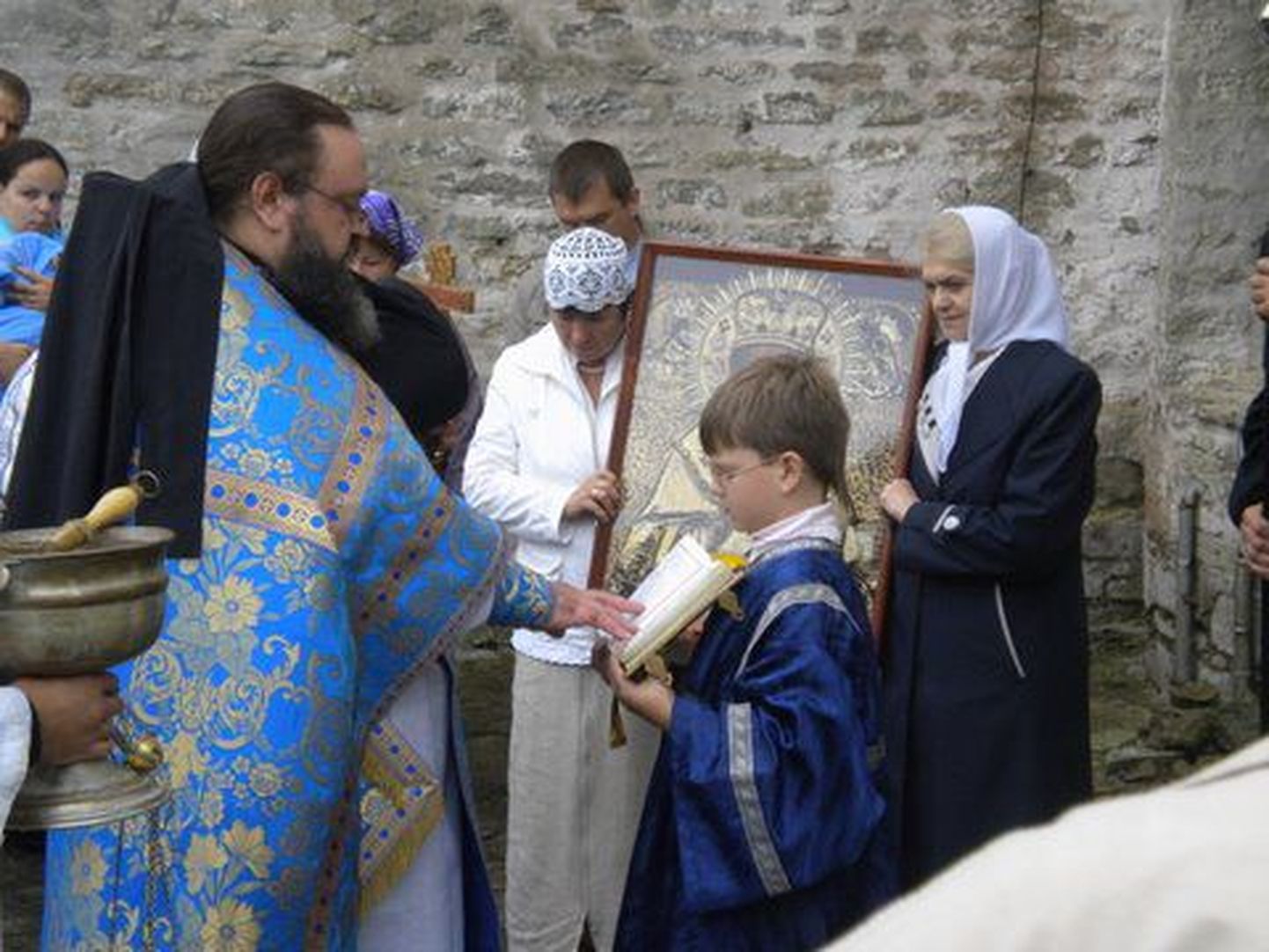 Празднование Успения Пресвятой Богородицы в Успенской церкови в Ивангородской крепости.