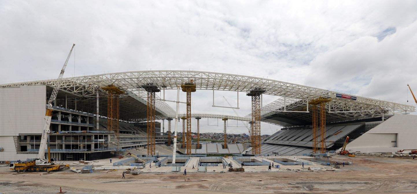 Itaquerao staadion, kus peetakse juunis MMi avamäng, lõppenud aasta detsembri alguses.