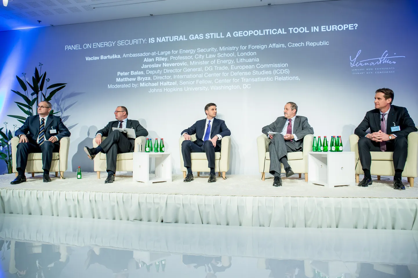 Vasakult paremale: Vaclav Bartuška, Alan Riley, Jaroslav Neverovic, Peter Balas, Matthew Bryza.