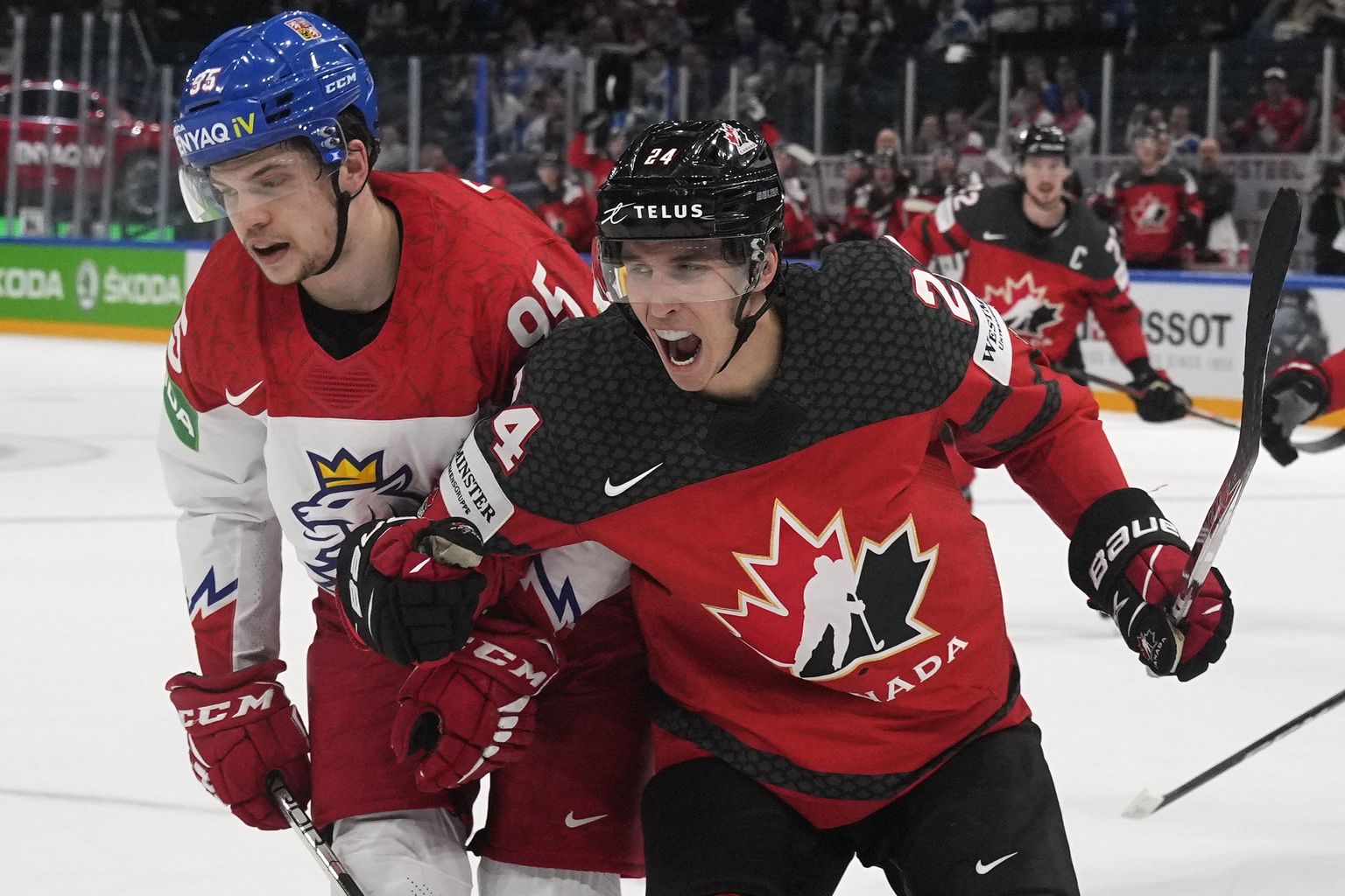 Kanadalane Dylan Cozens tähistamas järjekordset väravat. Tšehhide reaktsioon on täpselt... nagu ta on.