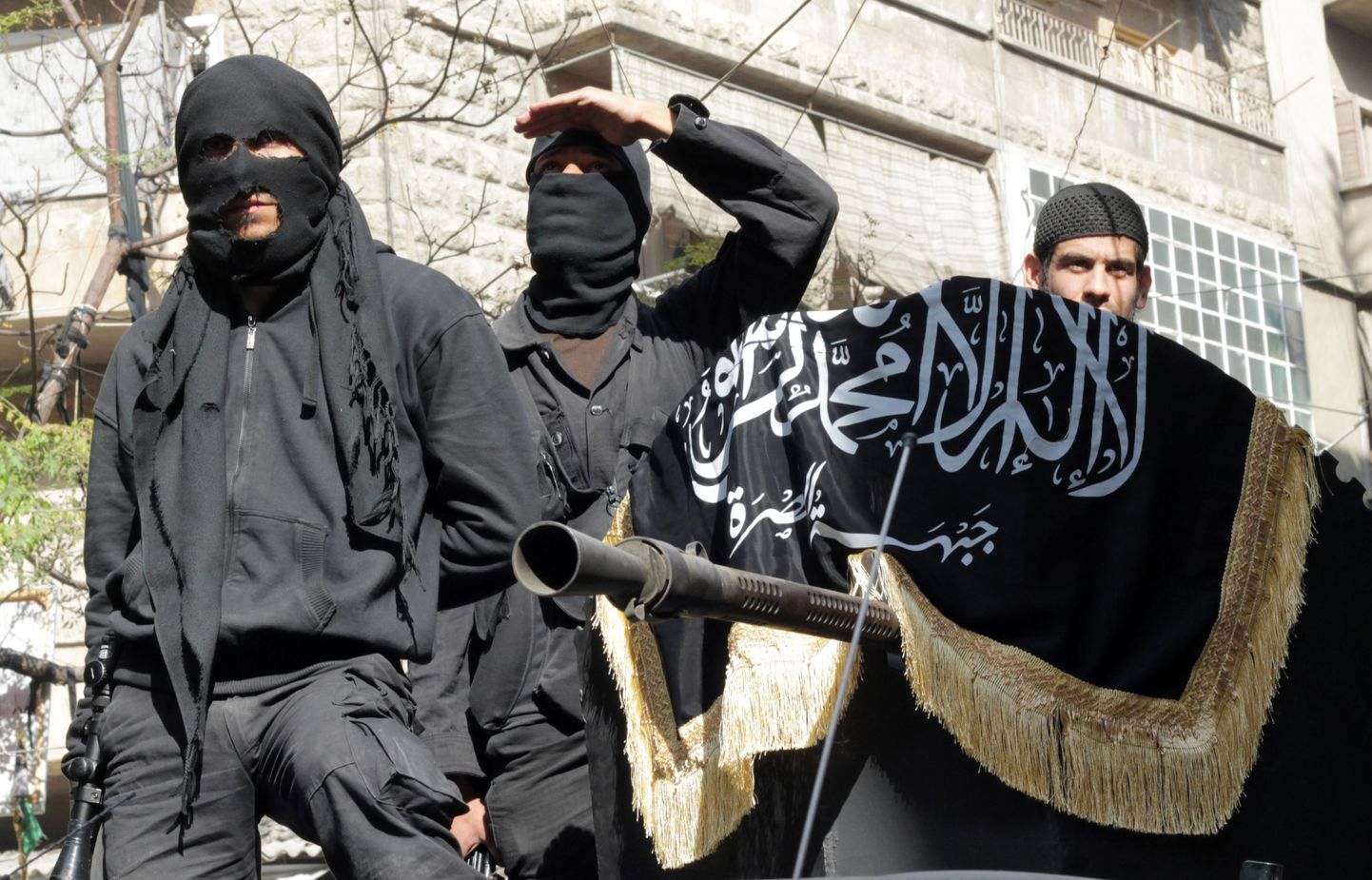 Al-Qaedaga seotud rühmituse Al-Nusra Rinne võitlejad.