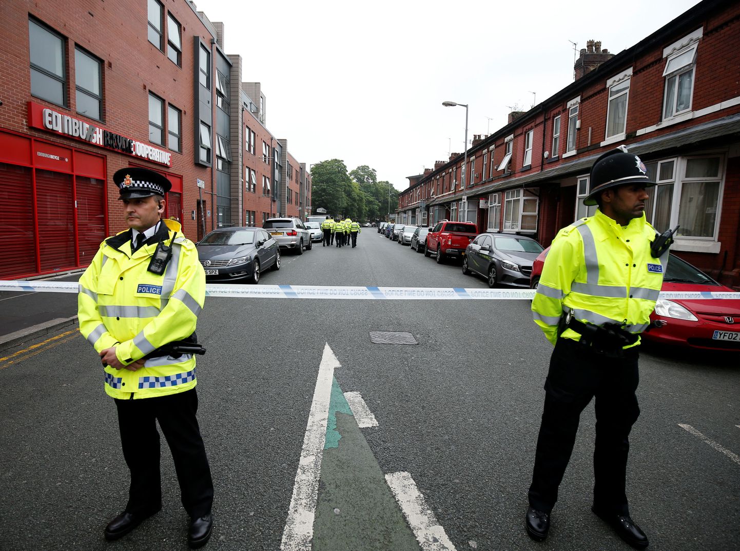 Police stand in front of a cordon in Rusholme, Manchester, Britain June 2, 2017. REUTERS/Andrew Yates