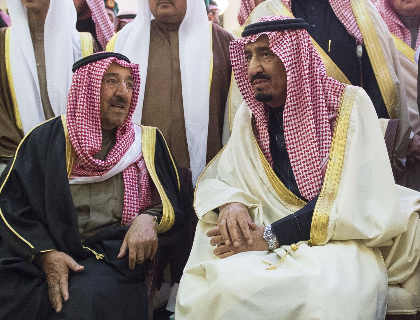 Saudi Araabia kuningas Salman (paremal) koos Kuveidi emiiri Al-Ahmad Al-Jaber Al-Sabahiga.