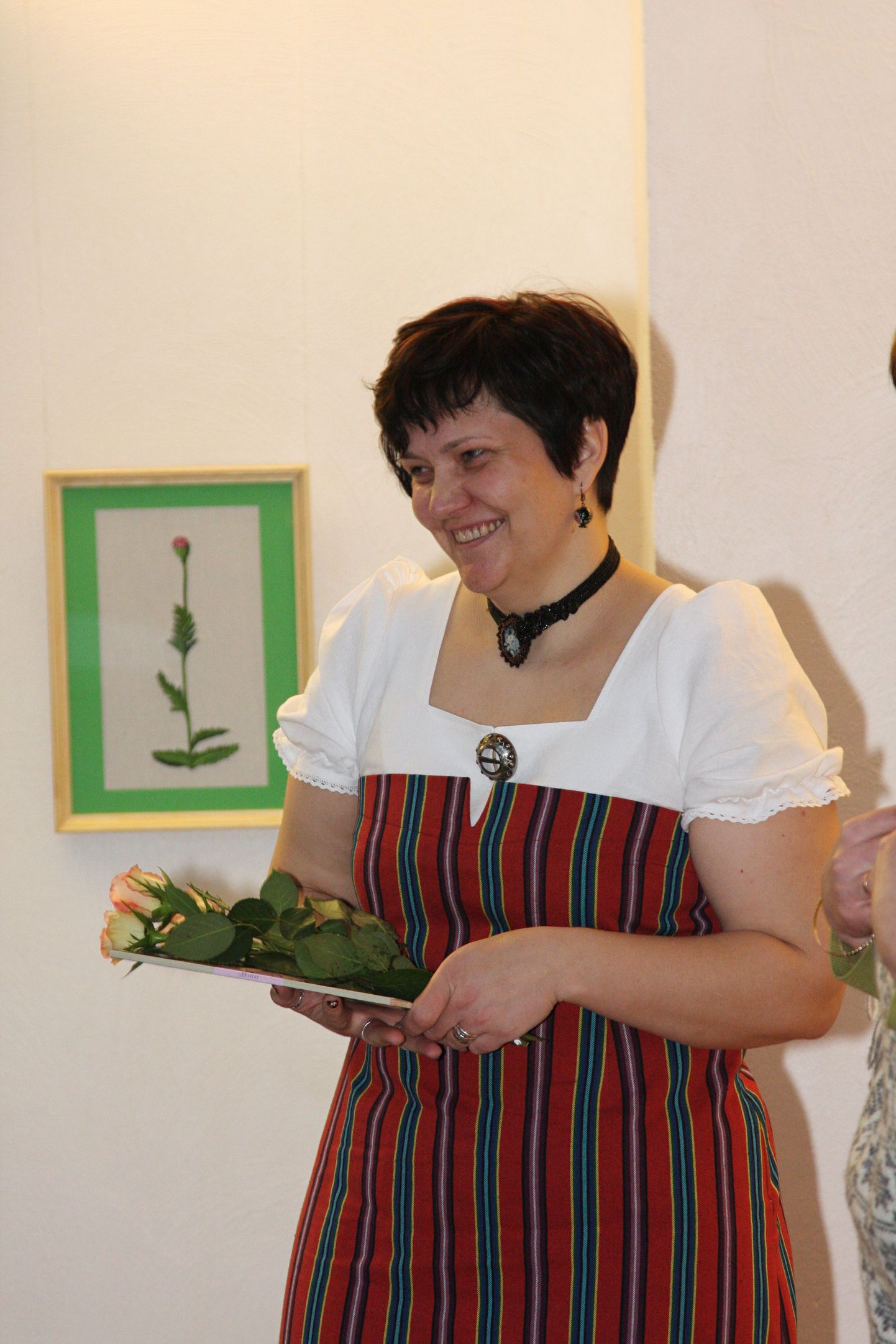 Aire Hulkko isikunäituse avamisel Valga kultuuri- ja huvialakeskuses 2010. aastal.