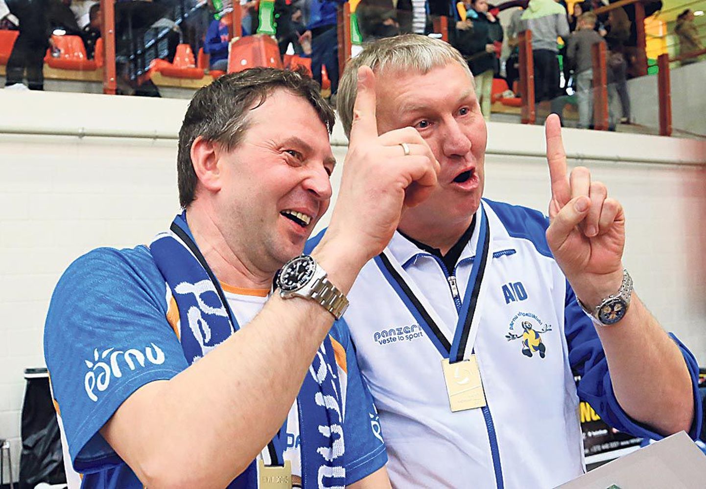Hindrek Pulga serviässade seeria äratas võidumarsi ja tunnikese pärast said Pärnu klubi president Villu Voogel (vasakul) ning peatreener Avo Keel näidata, kes on parim.