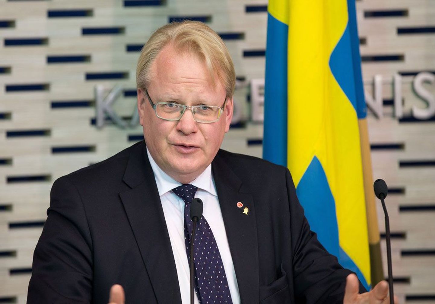 Министр обороны Швеции Петер Хултгвист.