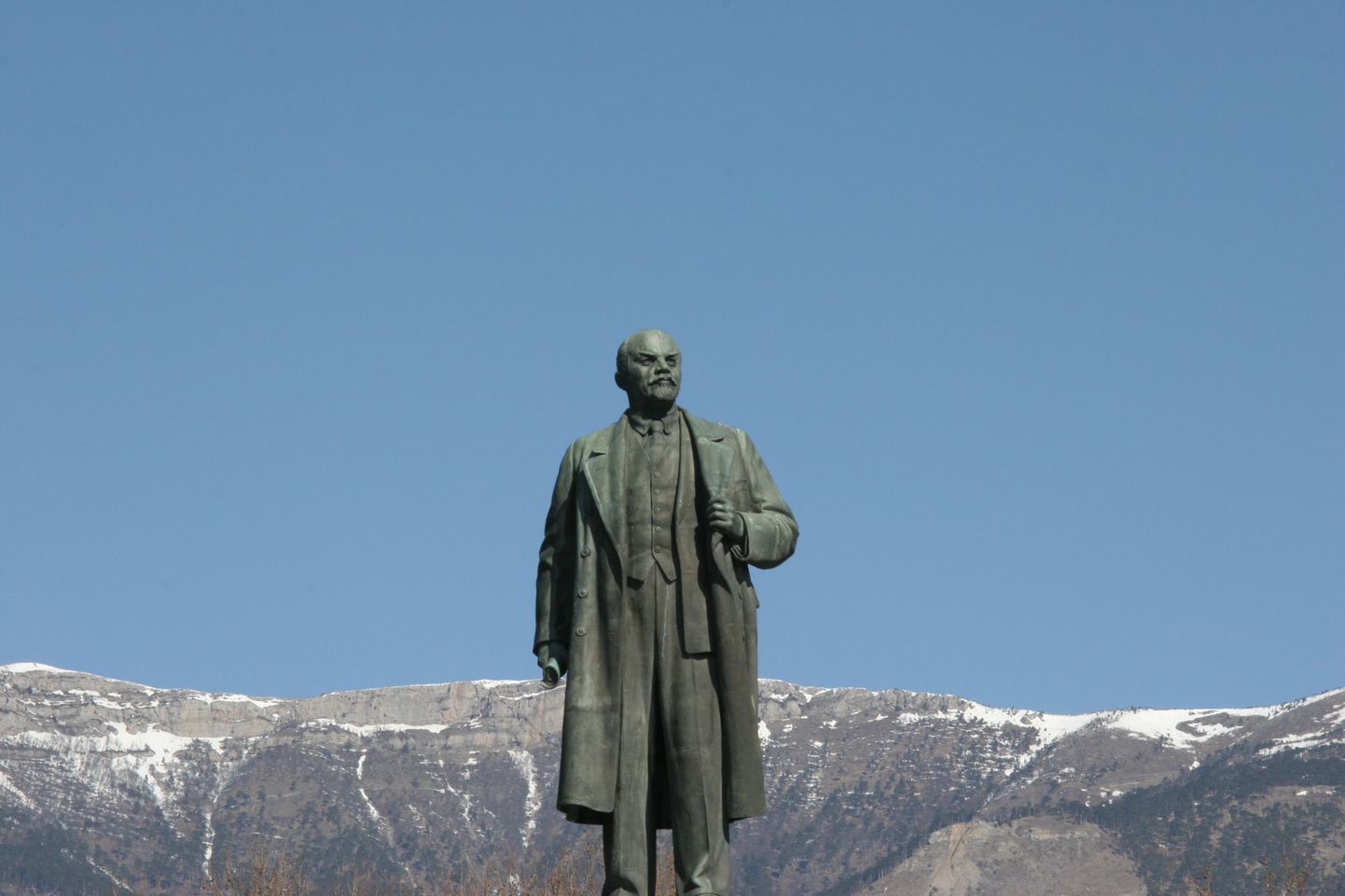 Pildil olev Lenini kuju asub Jaltas.