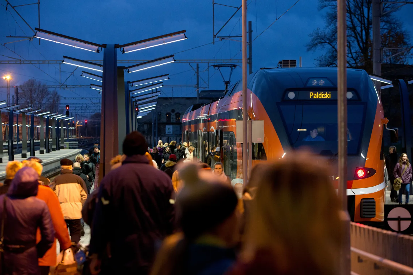 Tallinna elanikud said õiguse ka elektrirongides tasuta sõita.