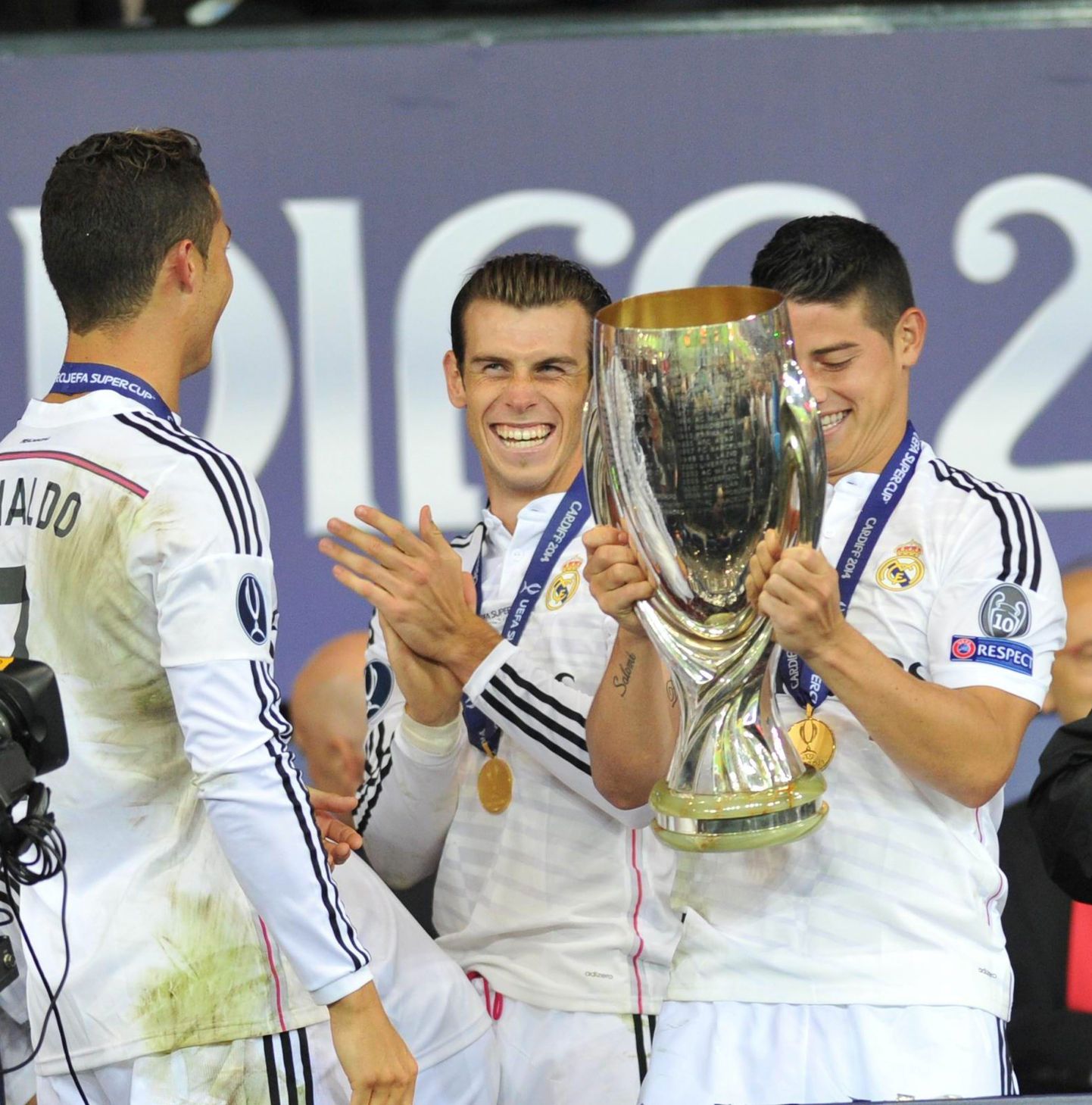 Madridi Reali tähtmängijad Cristiano Ronaldo (vasakult), Gareth Bale ja James Rodriguez on klubisse toodud mitte ainult nende jalgpallurioskusi, vaid ka turundusväärtust silmas pidades.