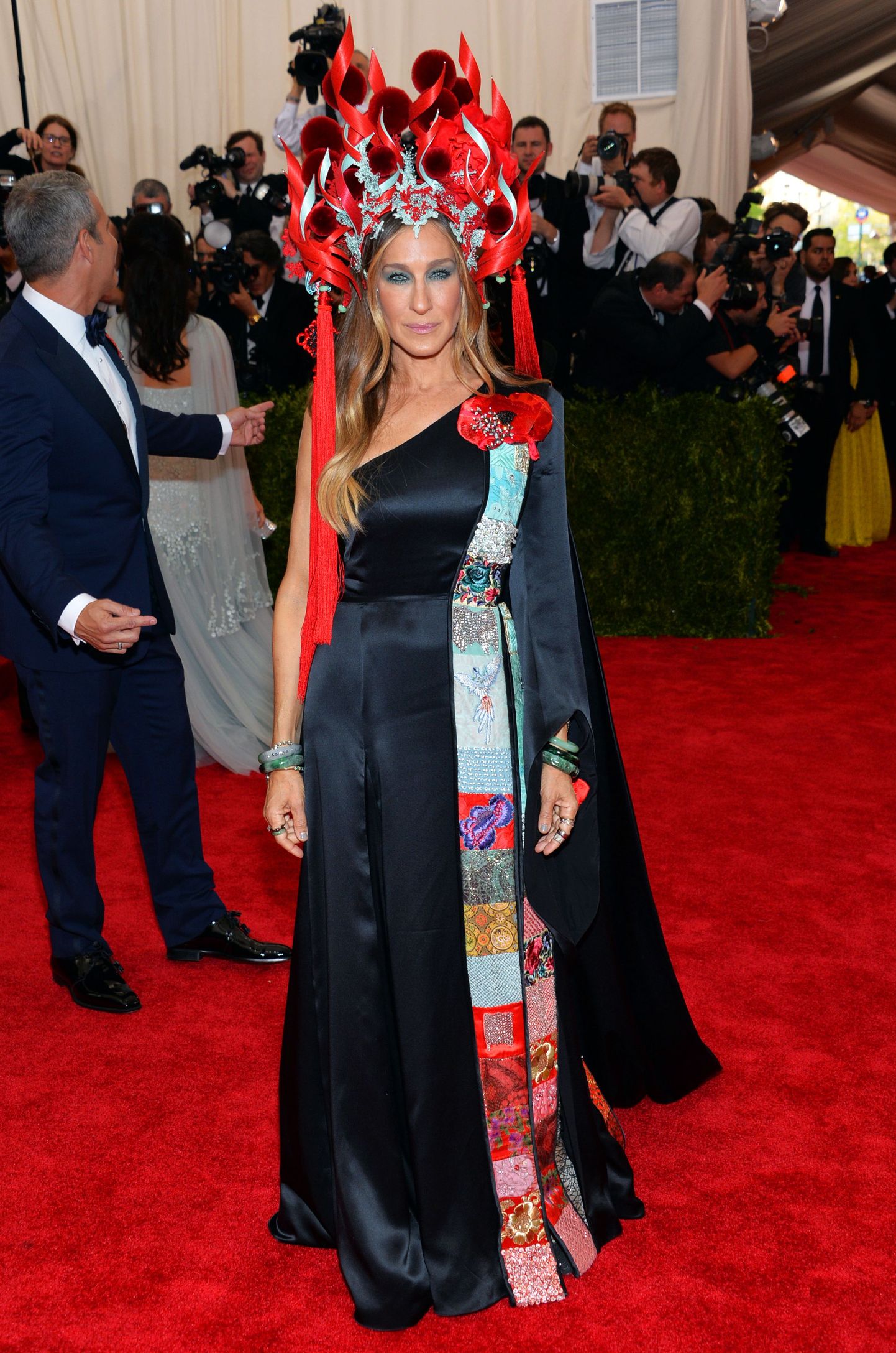 Sarah Jessica Parker arrives at The Metropolitan Museum of Art's Costume Institute benefit gala celebrating "China: Through the Looking Glass" on Monday, May 4, 2015, in New York. (Photo by Evan Agostini/Invision/AP)