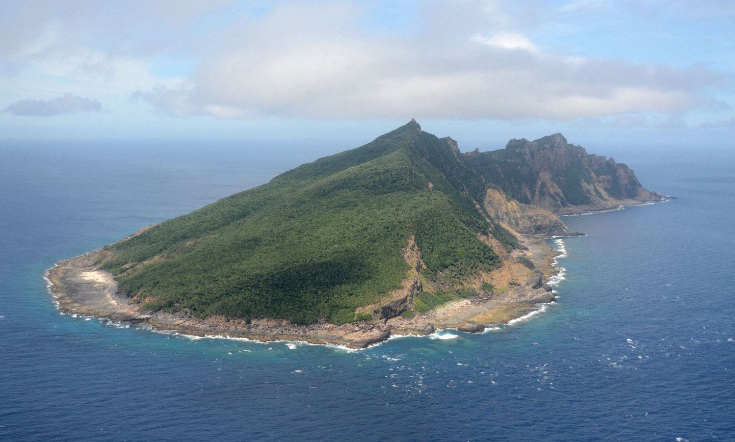 Sentaku saarestikku kuuluv Uotsuri saar.