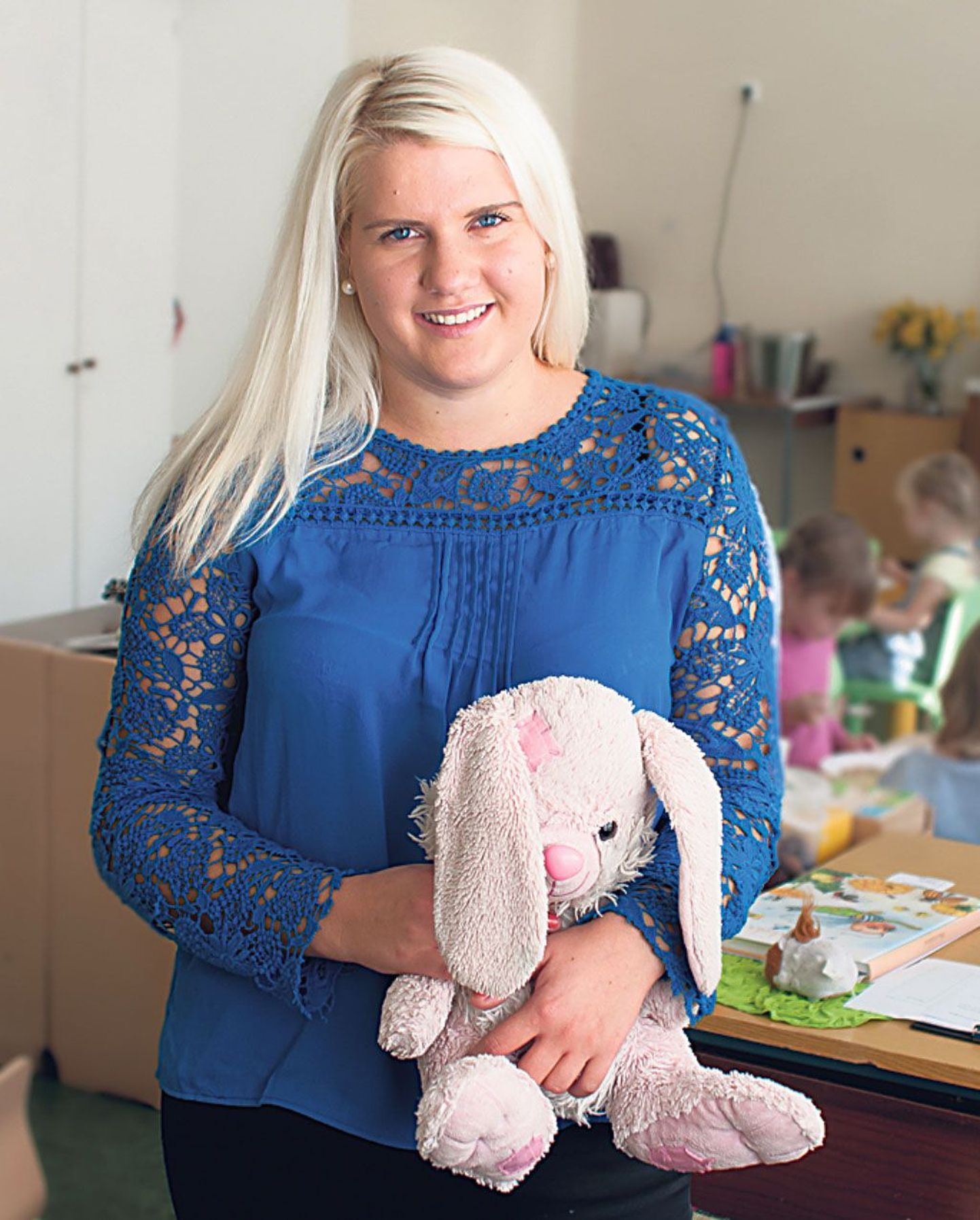 Liisi Laidvee lõpetas Tallinna ülikoolis rakenduskõrghariduse koolieelse lasteasutuse õpetaja õppekava cum laude ja alustas 1. septembrist tööd Pöialpoisi lasteaias.