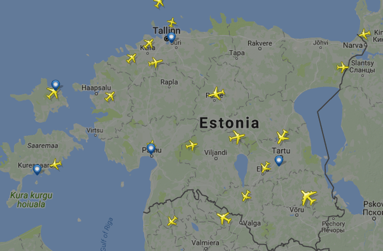 Самолеты в воздушном пространстве Эстонии.