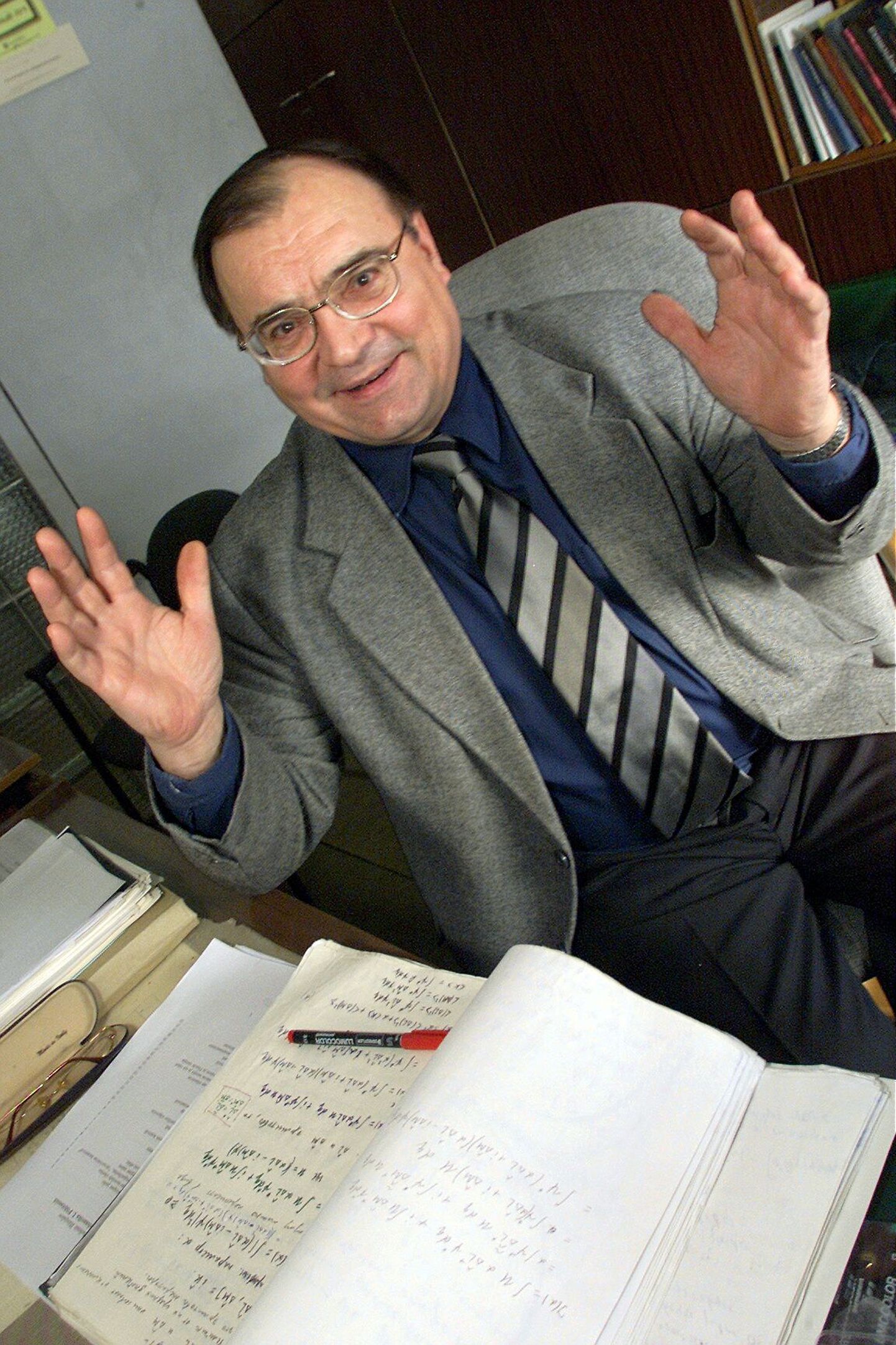 Владимир Хижняков.