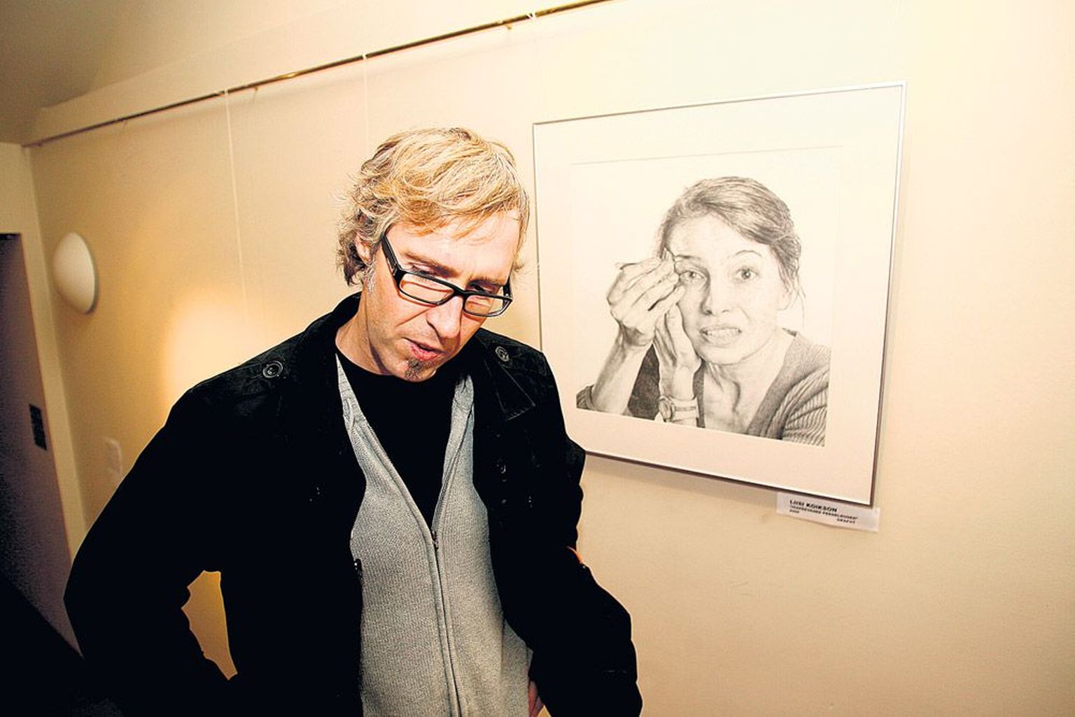 Heikki Leis on joonistusteseerias välja pannud ka pildi Liisi Koiksonist.