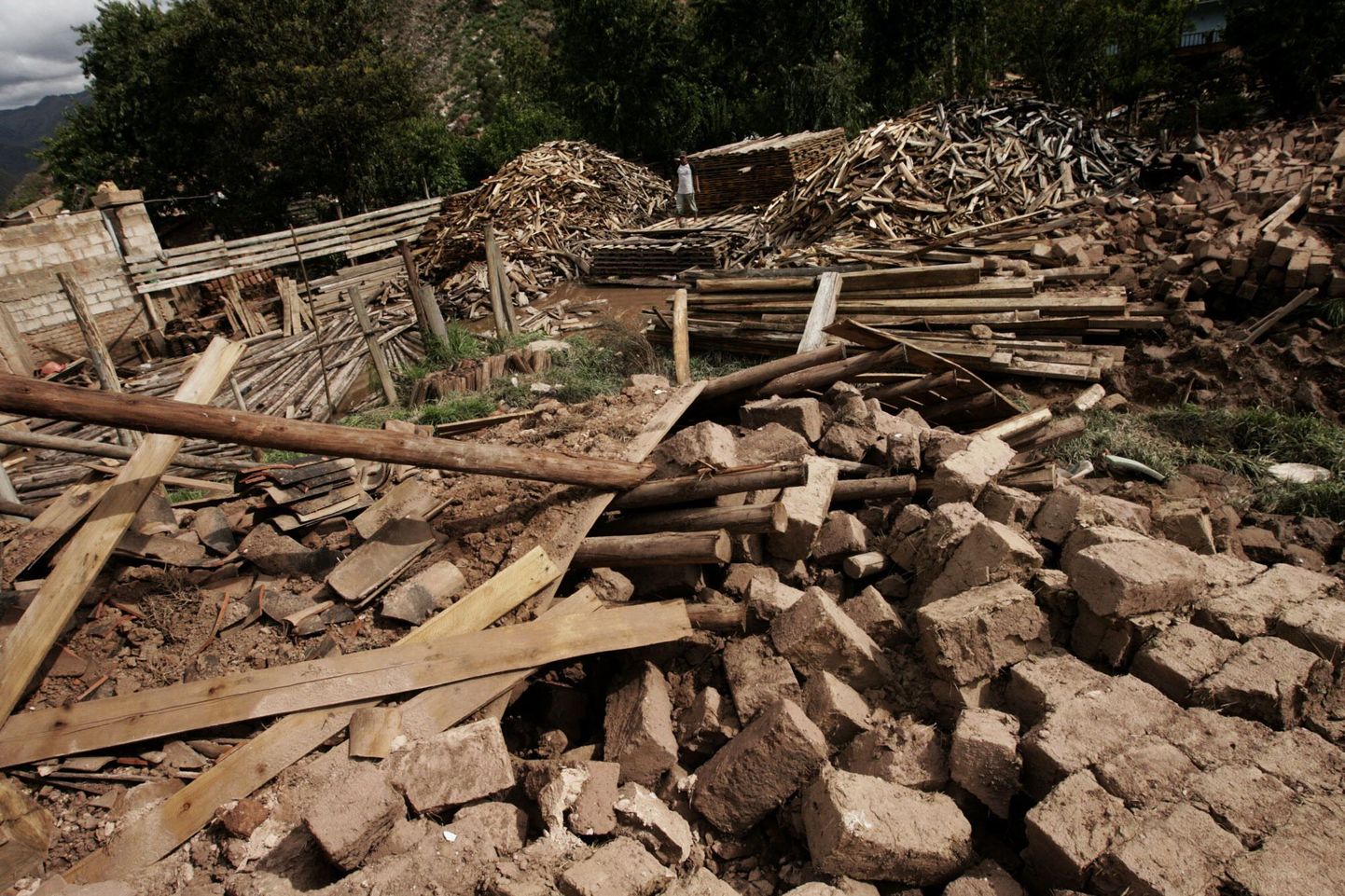 Maalihkes hävinud maja Peruus