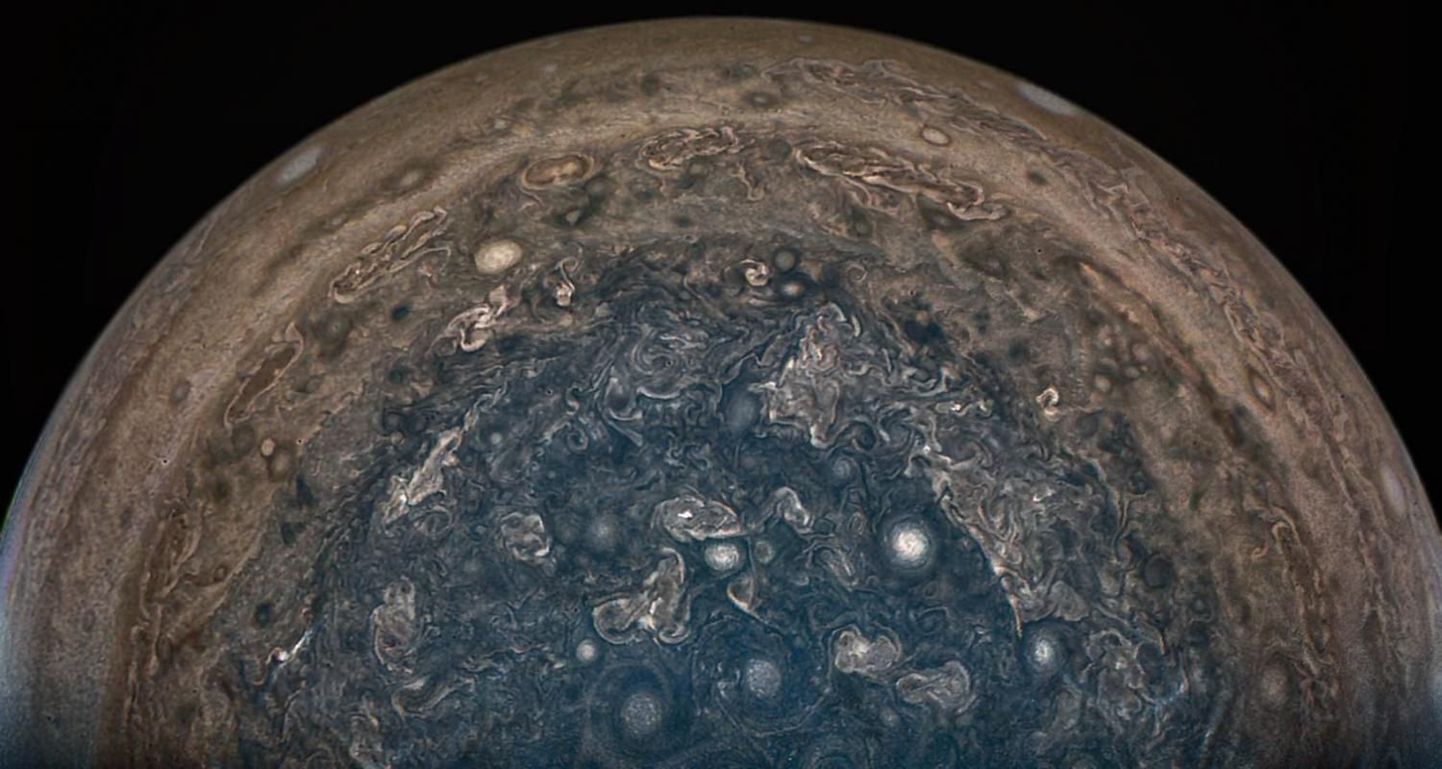 Juno kaameraga püütud pilt Jupiteri lõunapoouselt tänavu 2. veebruaril.