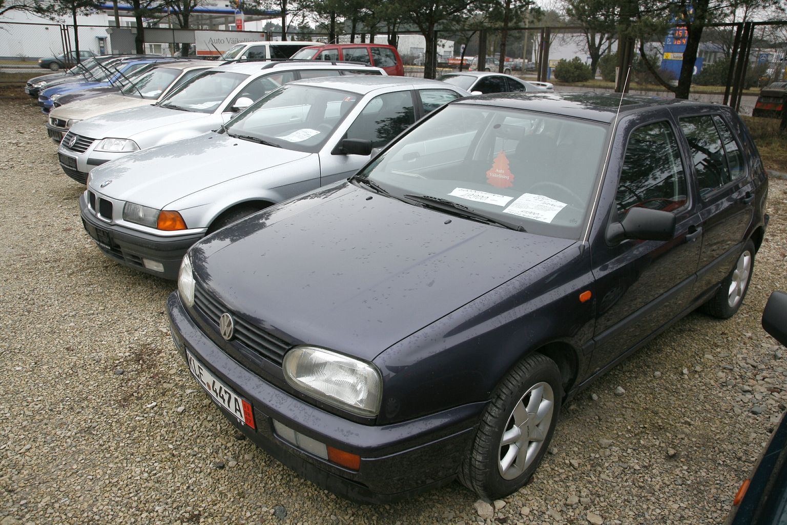 PRN01: AUTOMÜÜK : PÄRNU, EESTI, 08FEB08-
Pildil Fintcar müügiplats.
ul/Foto URMAS LUIK PÄRNU POSTIMEES