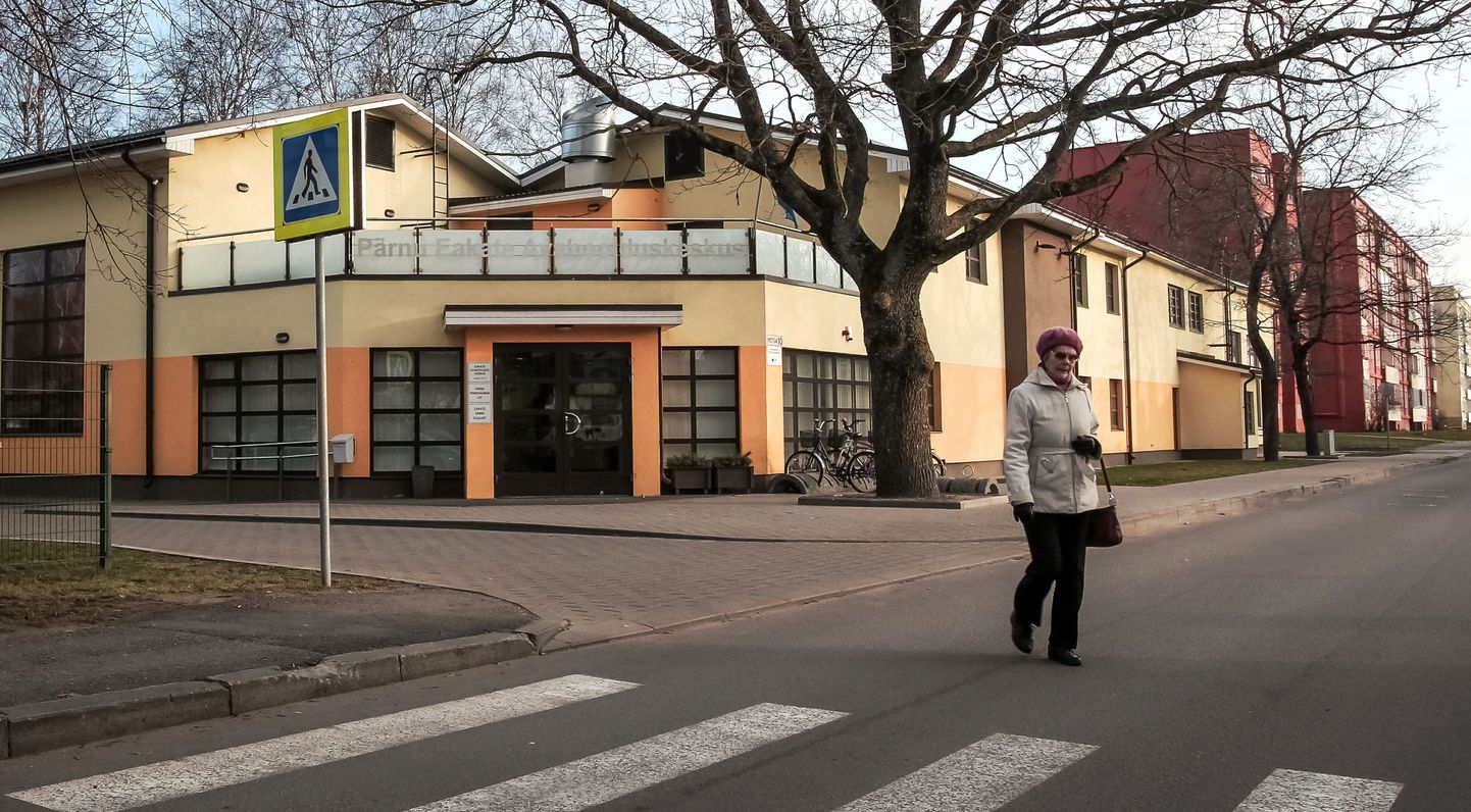 Eakate avahoolduskeskus Pärnus Metsa tänaval.